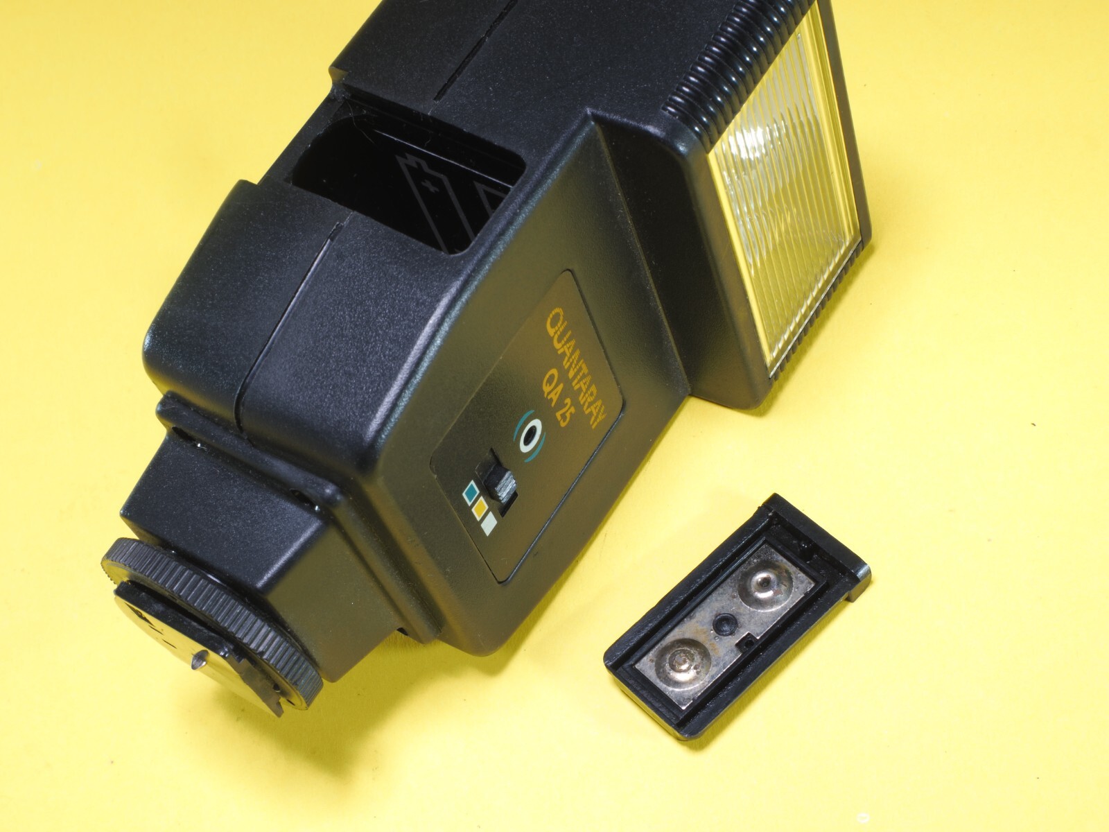 Quantaray QA 25 Shoe mount Flash tested working compact