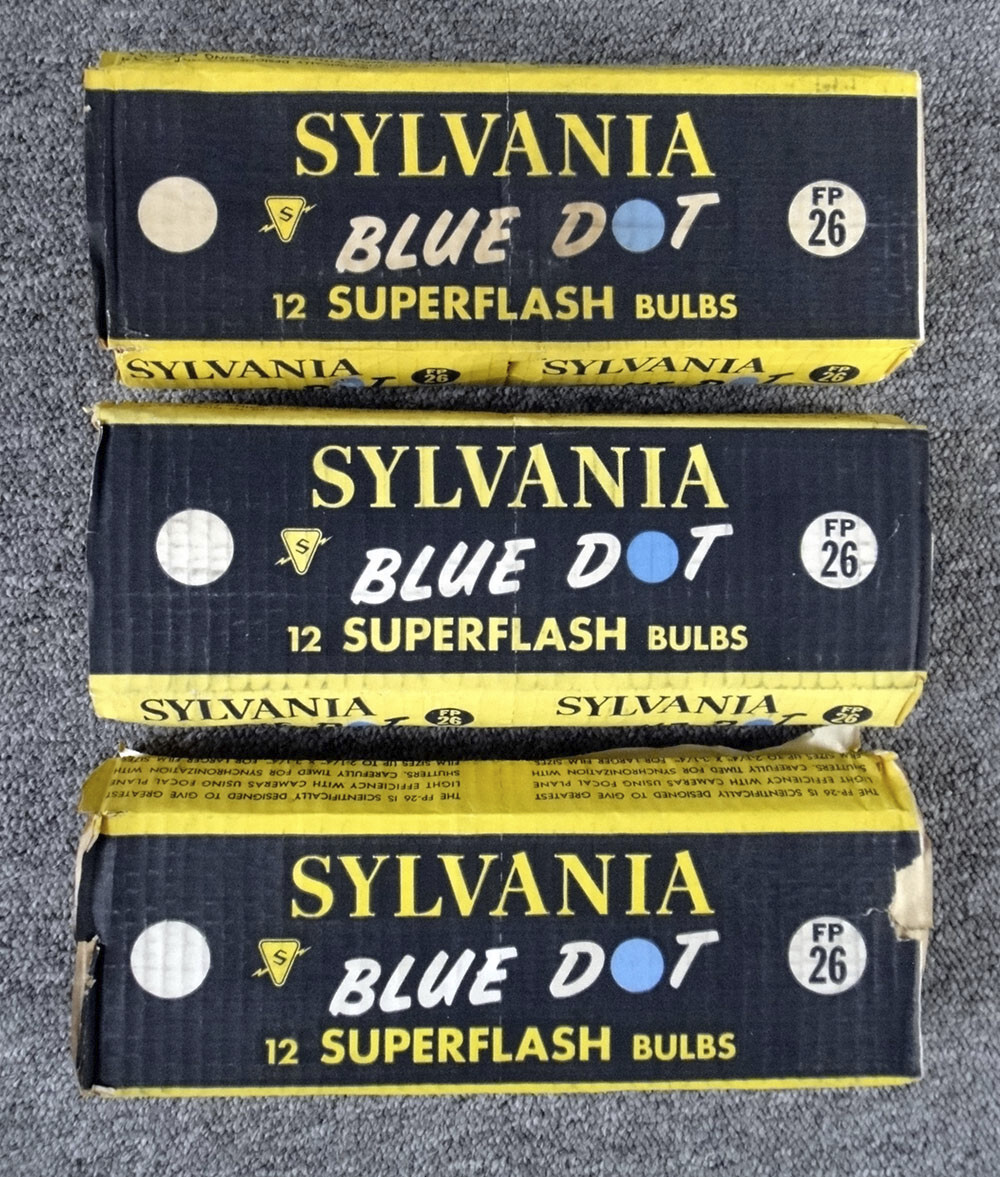FLASHBULBS, SYLVANIA FOCAL PLANE #26, AND WESTINGHOUSE #22B, NOS, 78 BULBS