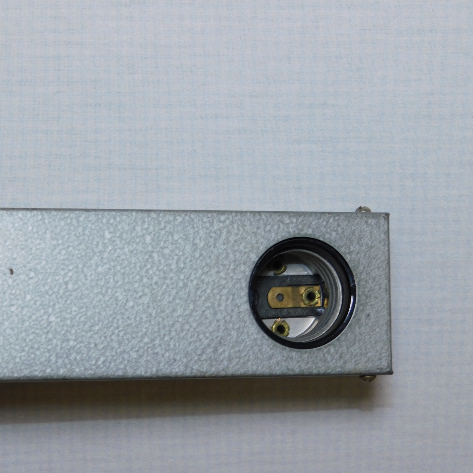 Vintage 1960s HOLIDAY 2200 Electric Camera Movie Film Filming 2 Bulb Light Bar
