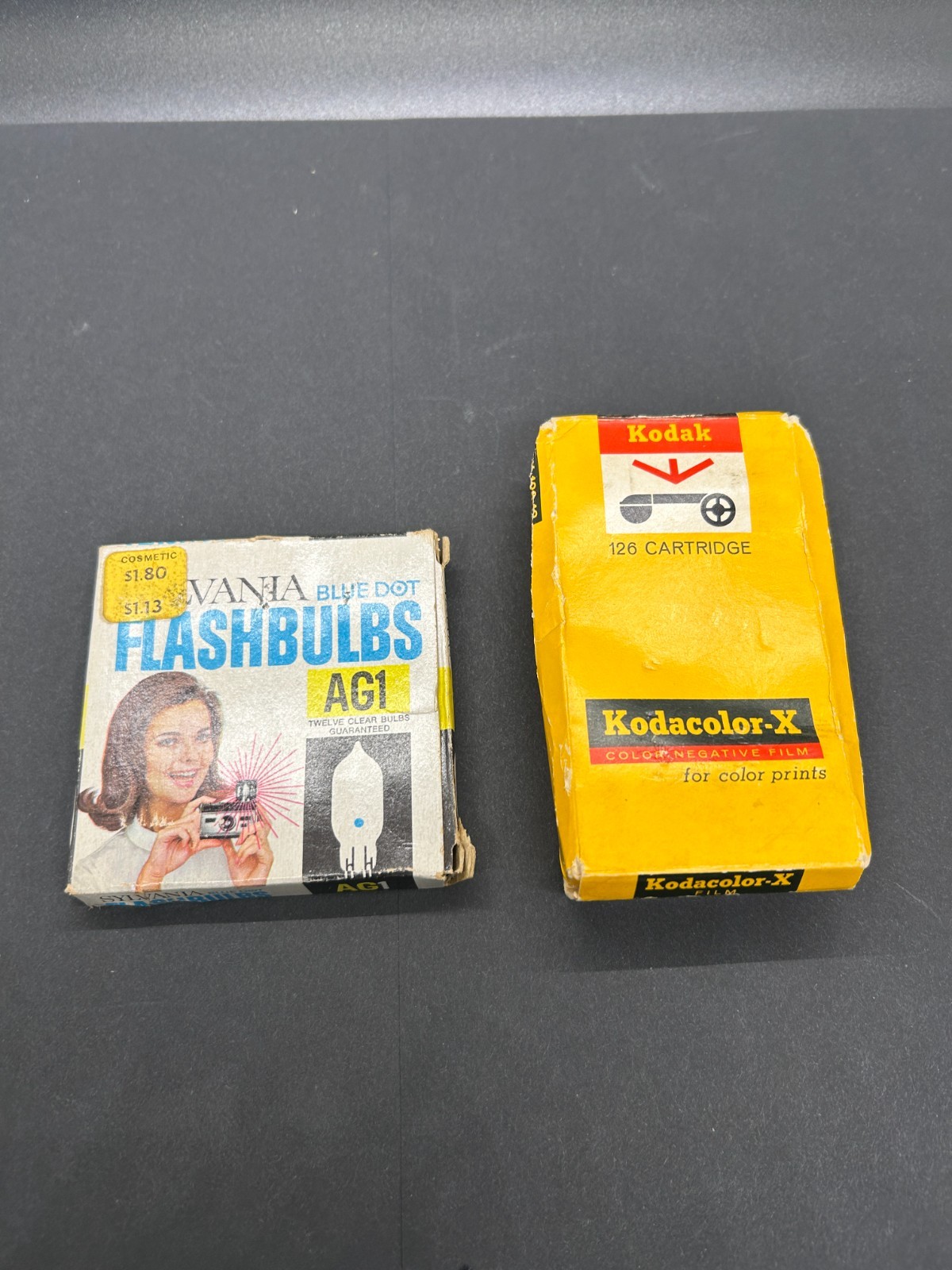 VINTAGE Sylvania AG1 Blue Dot Flashbulbs & Kodak 126 Cartridge NOS unopened
