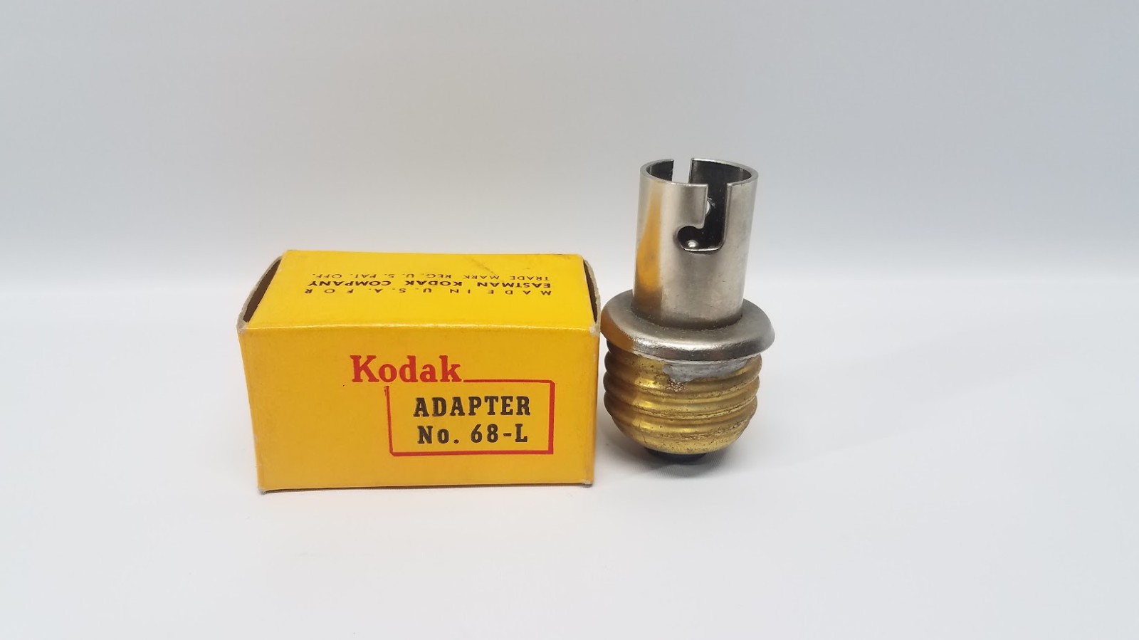 Kodak Adapter 68-L for No. 5 Photo Flash Lamp w/ Original Box