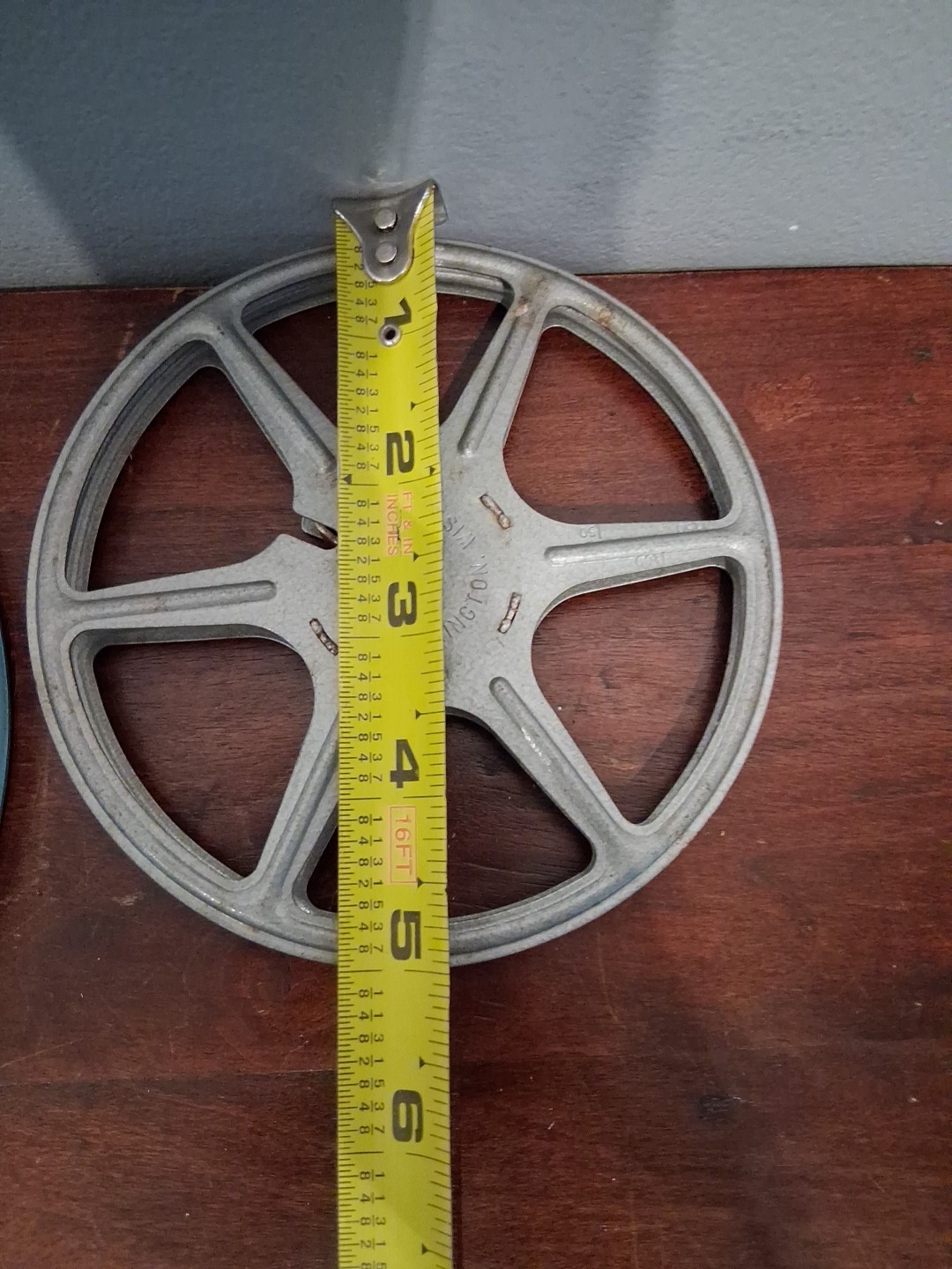 TWO VINTAGE METAL MOVIE REELS 1 COMPCO 1 KENCO USED CONDITION