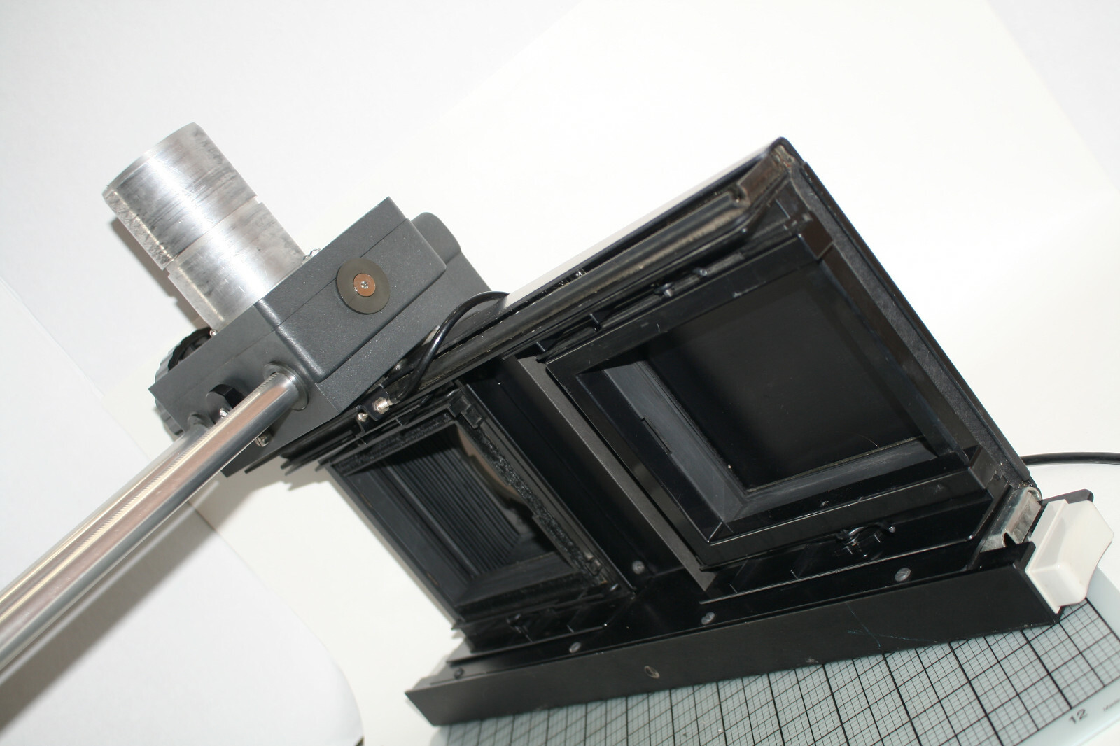 POLAROID MP-4 FOCUSING BELLOW HEAD W/ 4×5 SLIDING CAMERA HEAD *