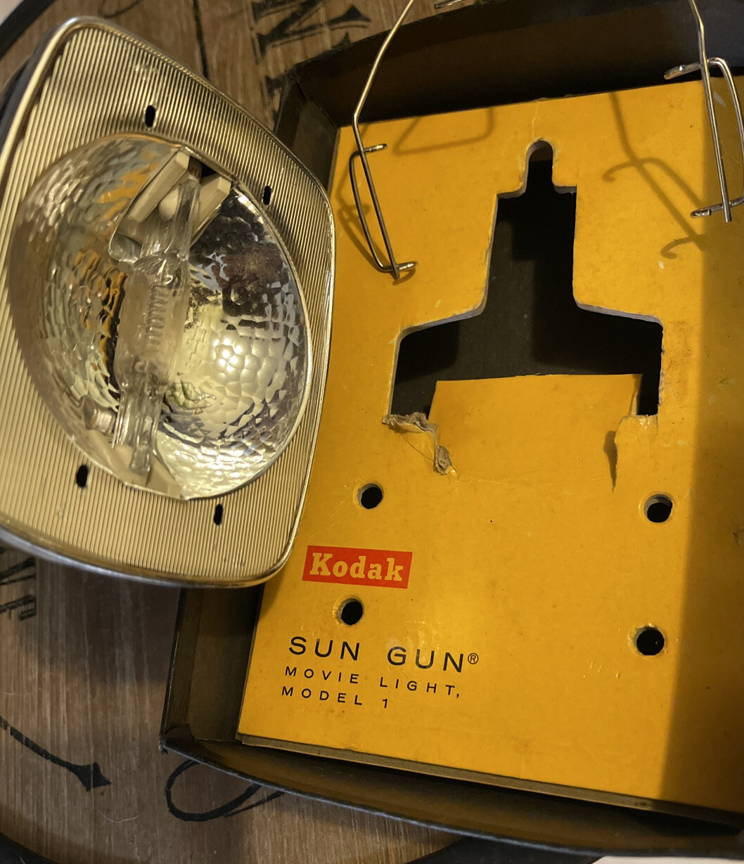 Kodak SUN GUN Movie light model 1,Exposure Guide kodachromeII Type ADWY Vintage