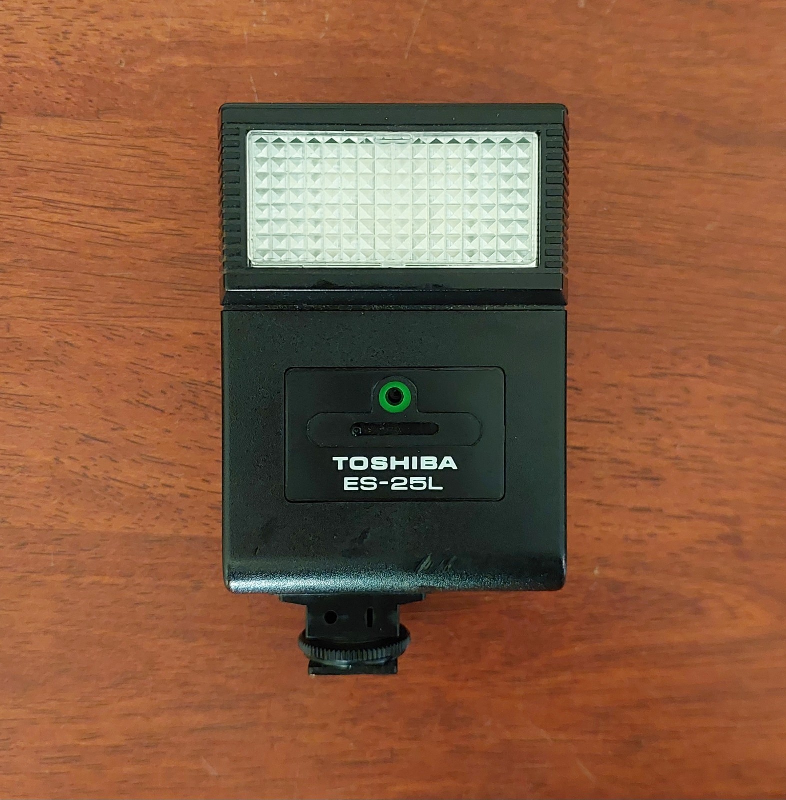 TOSHIBA ES-25L Electronic Compact Flash Hot Shoe Mount Camera Vintage