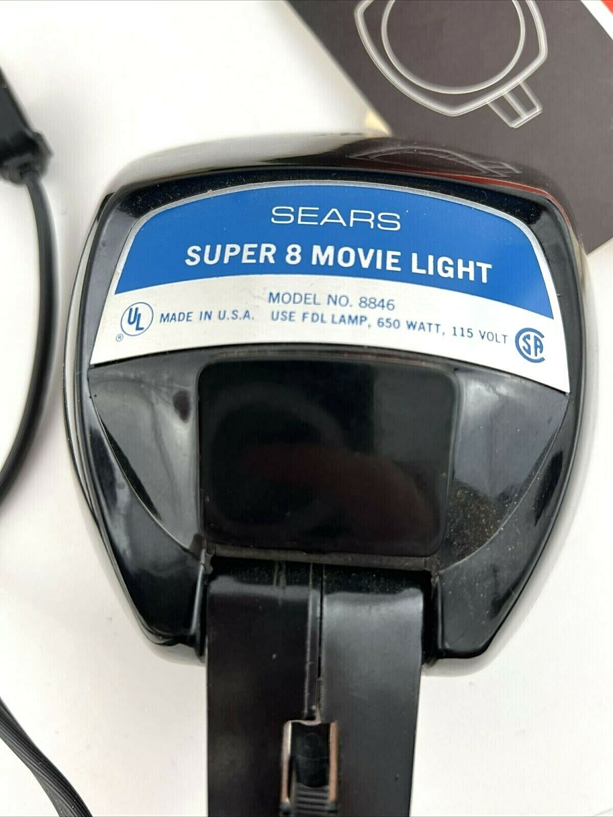 Vintage Sears Super 8 650 Watt Sealed Beam Movie Light Model 8846 w/ Box