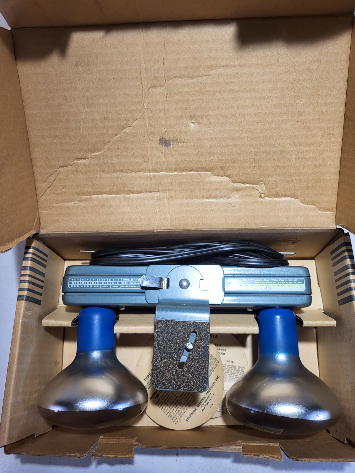 Vintage Keystone Indoor Movie Light Bar Including 2 Photo 300 Watt Bulbs