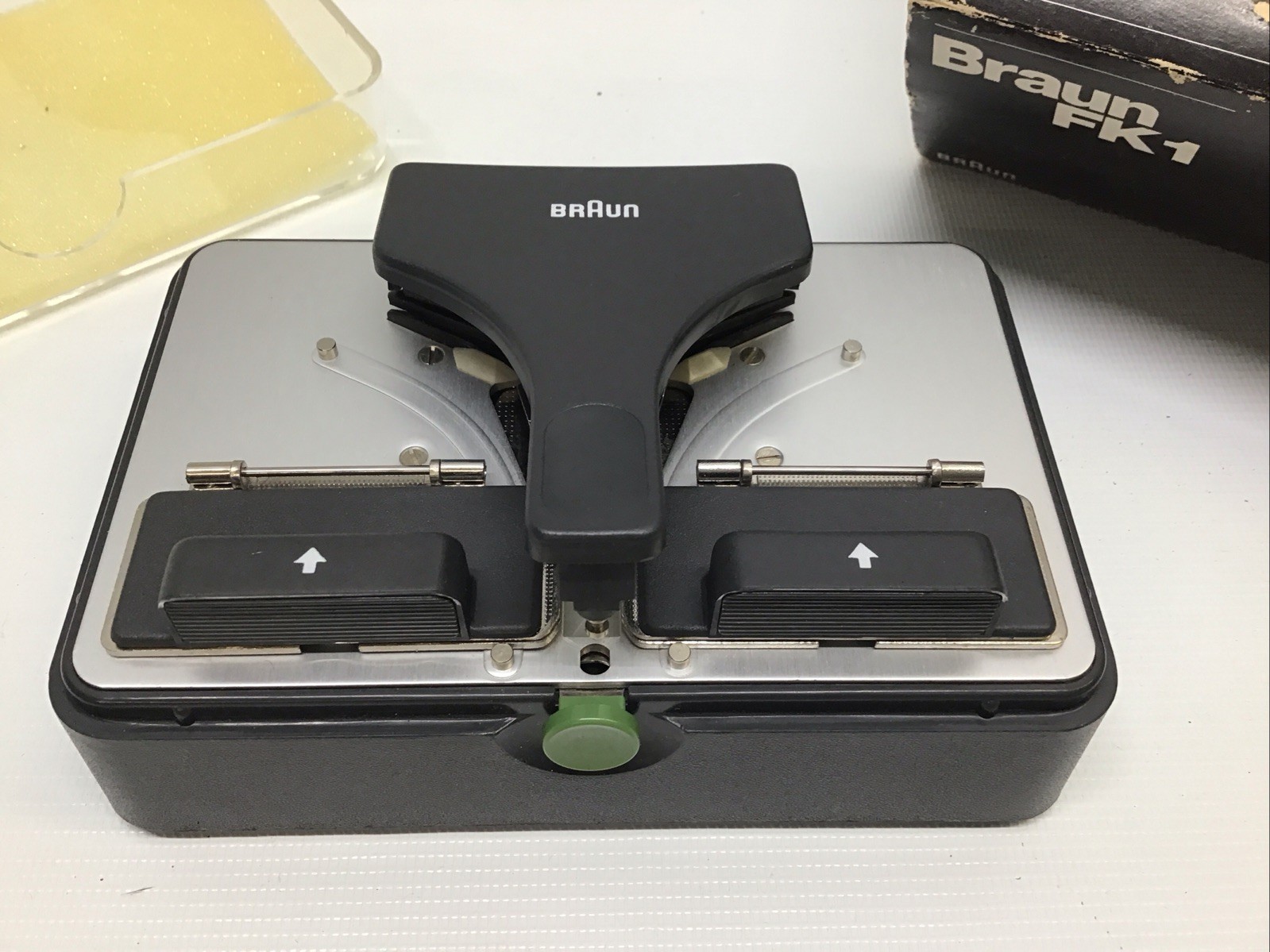 Braun AG Frankfurt/M West Germany FX-1 Motorklebepresse Super 8 Film Splicer