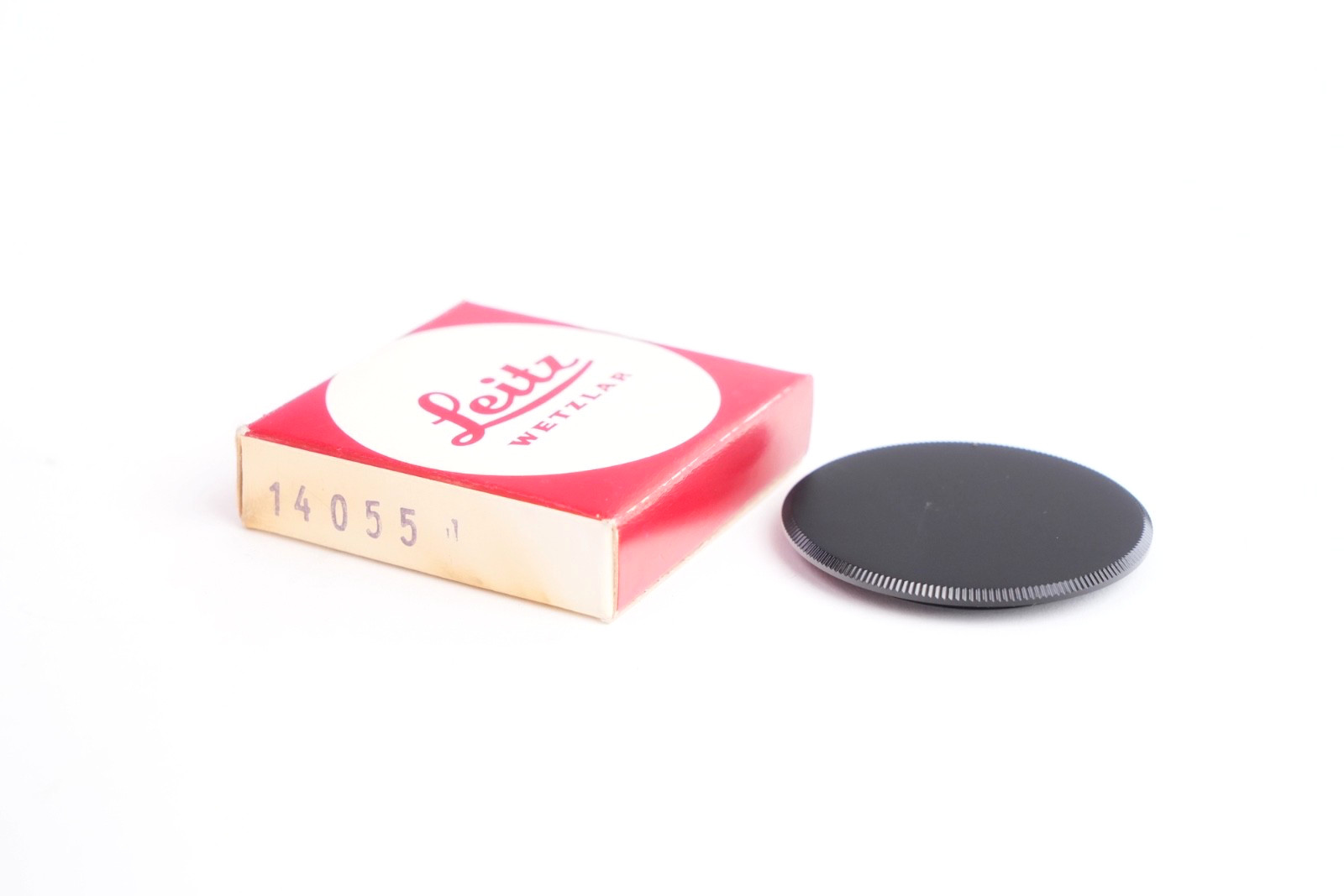 Leica / Leitz accessory. M39 / LTM ORTVO Mount Case Cap #14055 Black