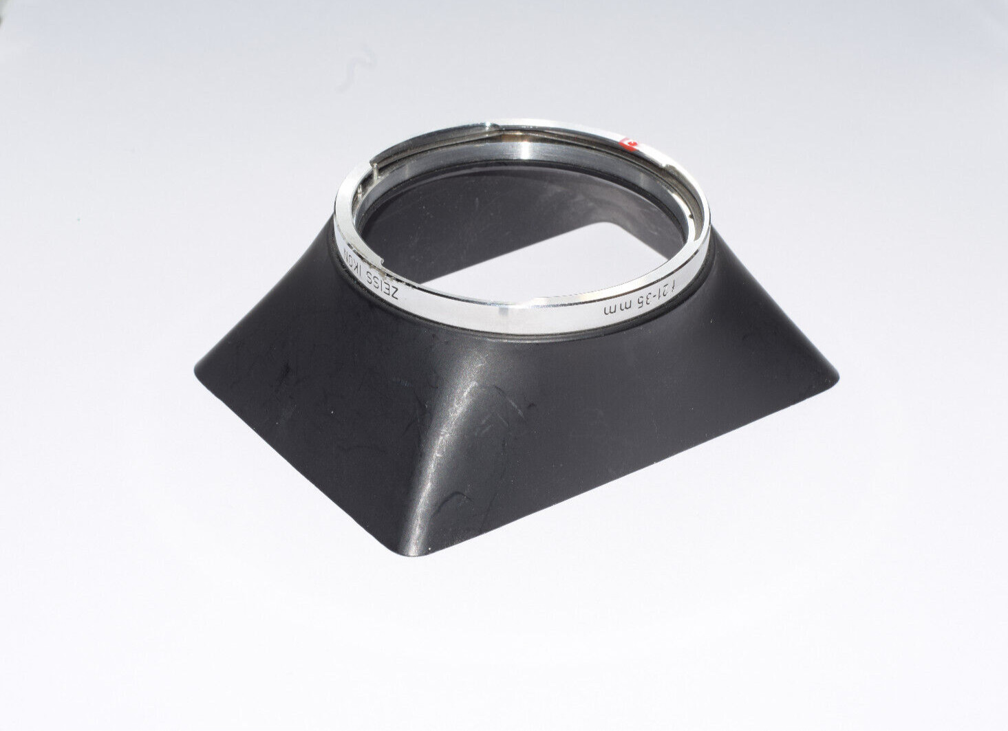Zeiss Ikon Hood Shade B56 for 21-35mm Bogon 21mm Distagon 35mmLens For Contarex