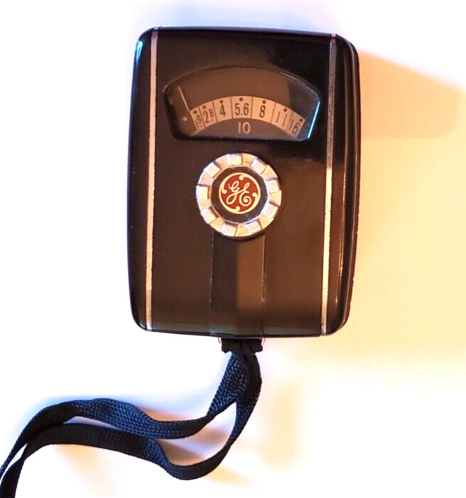 General Electric Mascot Type PR-30 Camera Exposure Meter w/ Strap Vintage 1950s