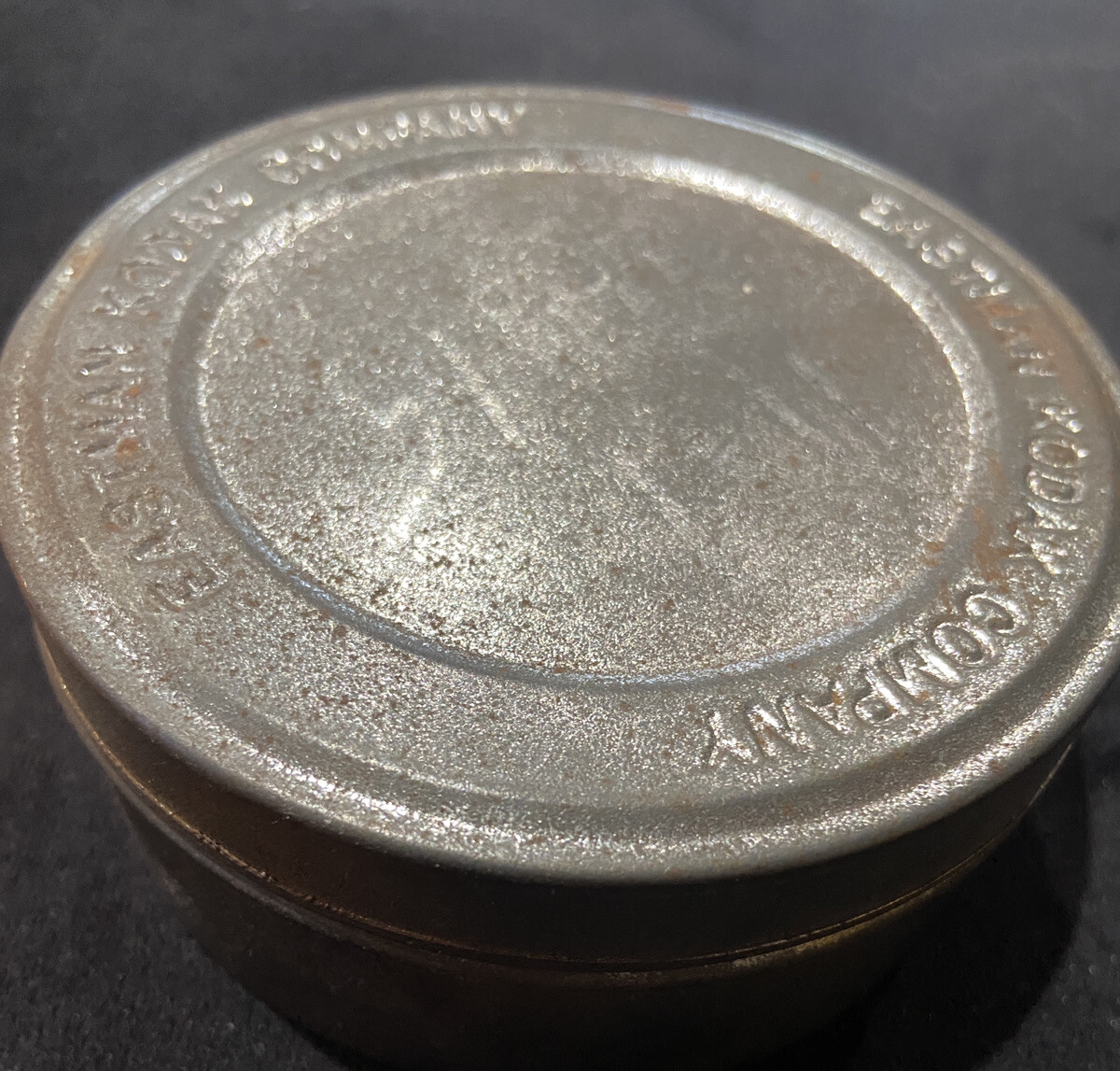 EASTMAN KODAK COMPANY- VINTAGE METAL FILM TIN CANISTER OLD PHOTOGRAPHY