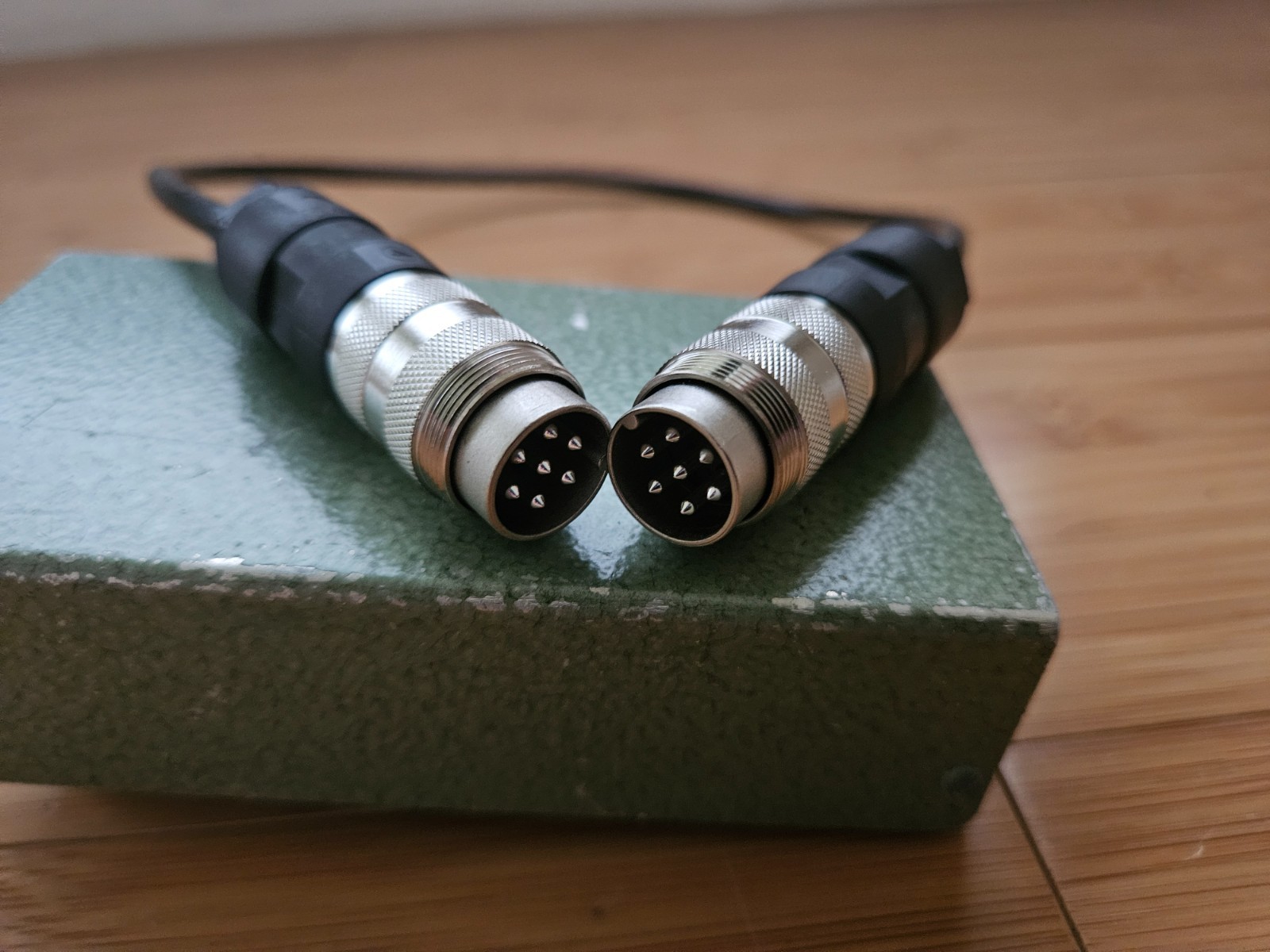 Bolex 7-pin crystal sync controller cable, ~0.5m (20″)