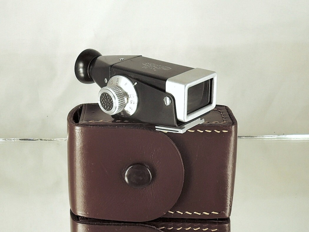 Viewfinder Flexaret Meopta s black 24×36 CLA older design with screws VERY RARE