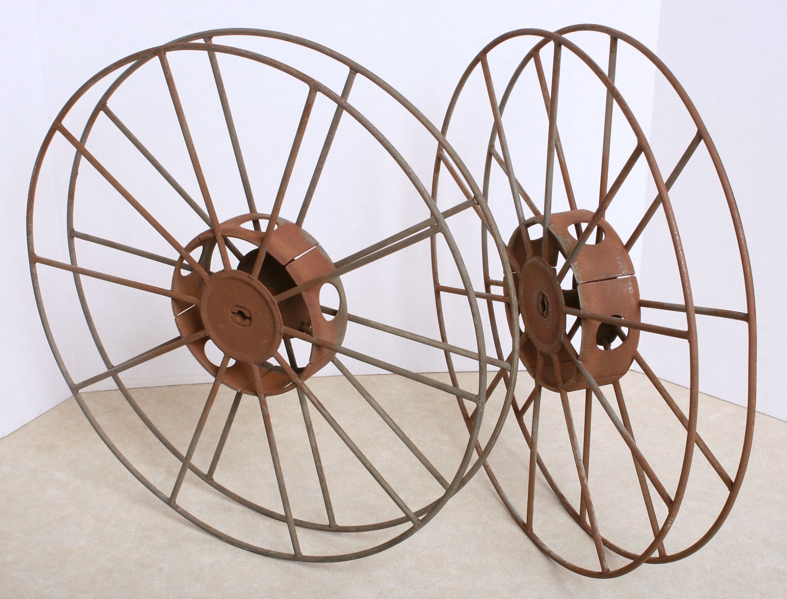 TWO 35MM WIRE MOVIE FILM REEL 15″ DIAMETER FOR FILM USE OR DISPLAY