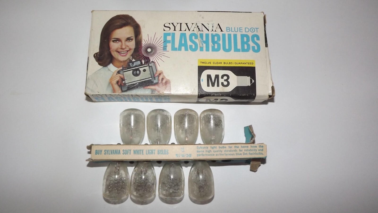 Vintage Lot Westinghouse Sylvania Flashbulbs Photo Flash Bulb 17Total Bulbs