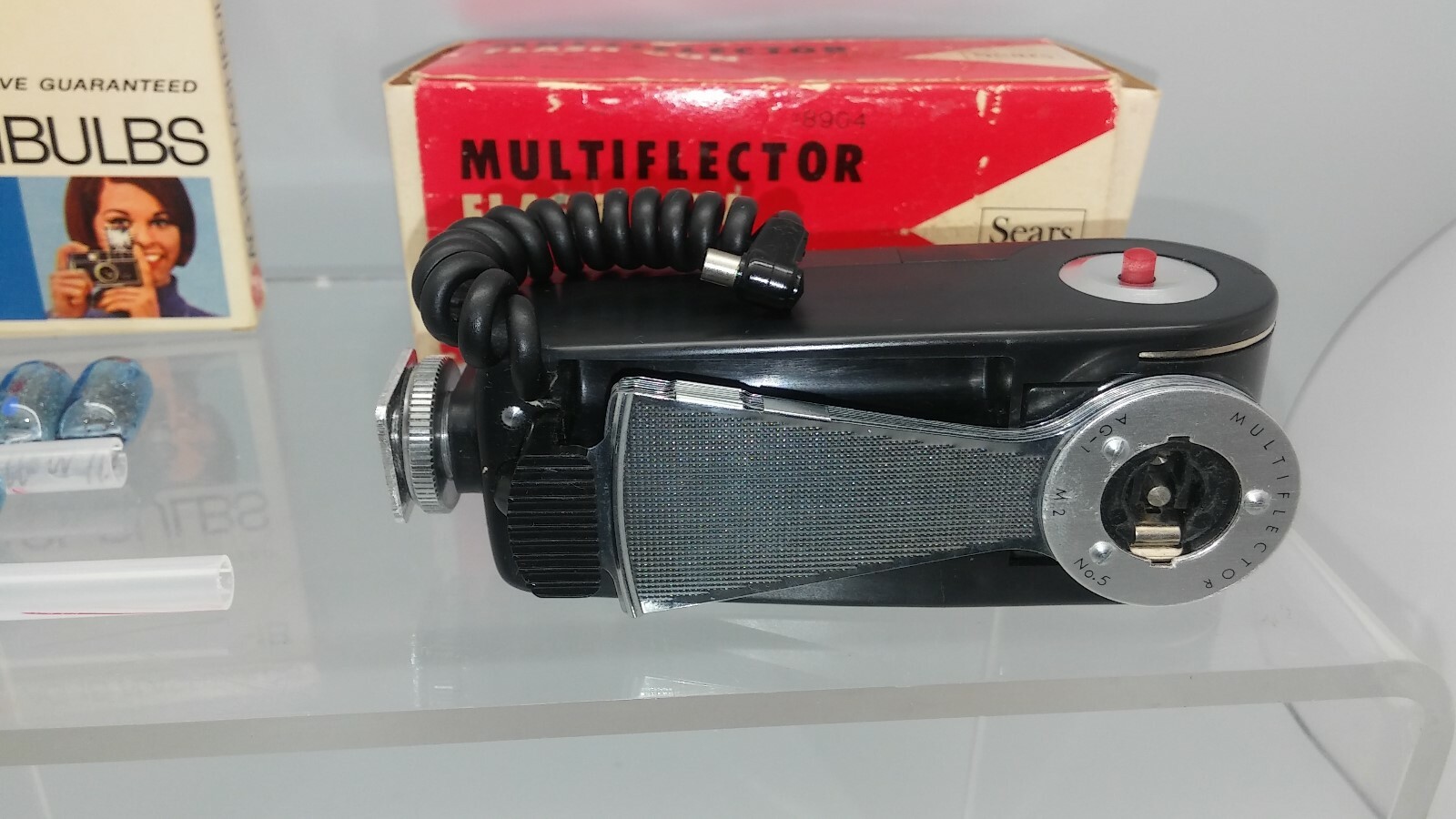 Sears Multiflector Flash Gun for No. 5, M-2, AG-1 flashbulbs-incl GE AG-1B Flash