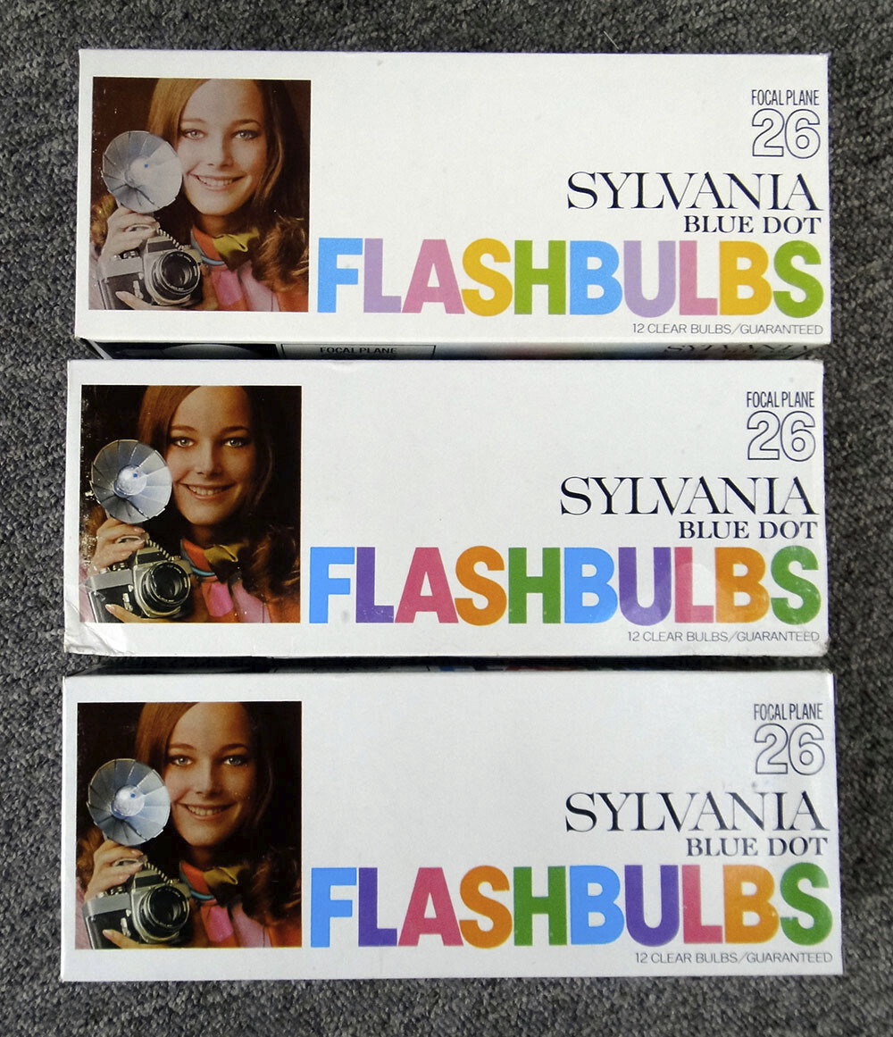 FLASHBULBS, SYLVANIA FOCAL PLANE #26, AND WESTINGHOUSE #22B, NOS, 78 BULBS