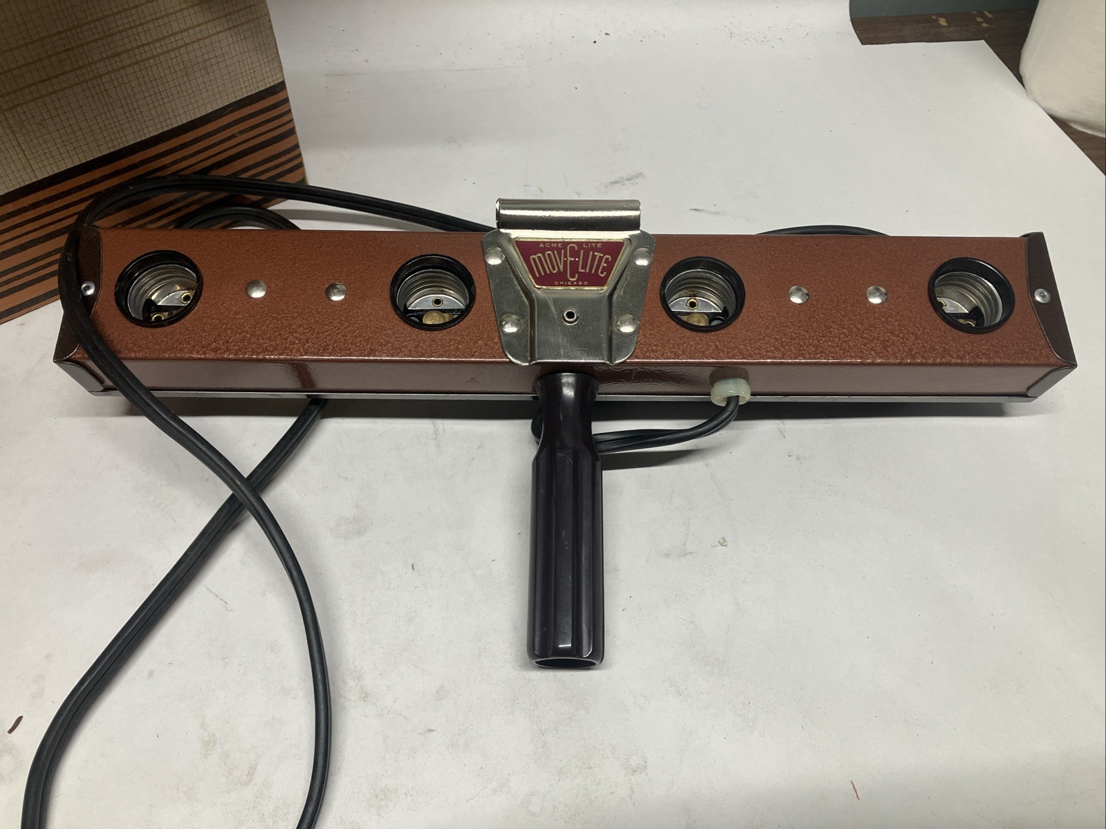 Vintage Acme Lite Mov-E-Lite Model R4 Movie Light 4 Bulbs