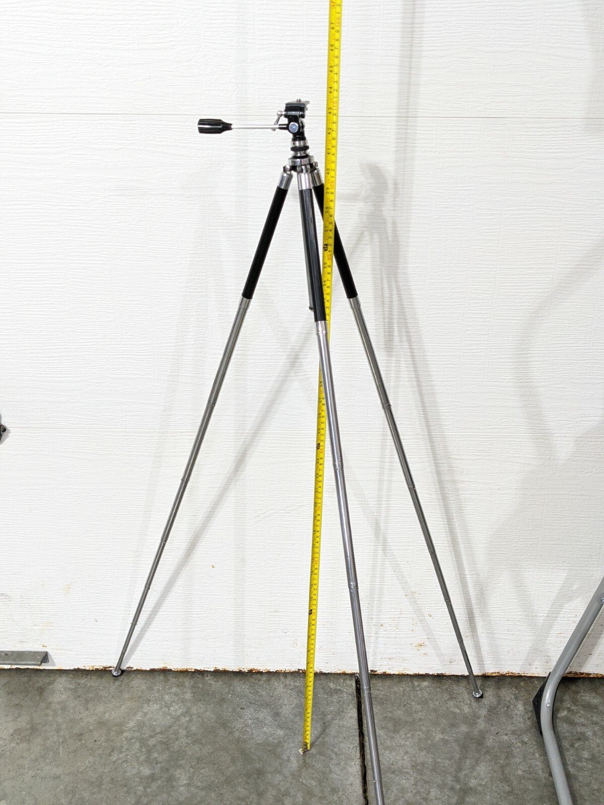 Vintage Adams Compact Tripod 8 Section Elevating Type 67-2145 W/ Carrying Case