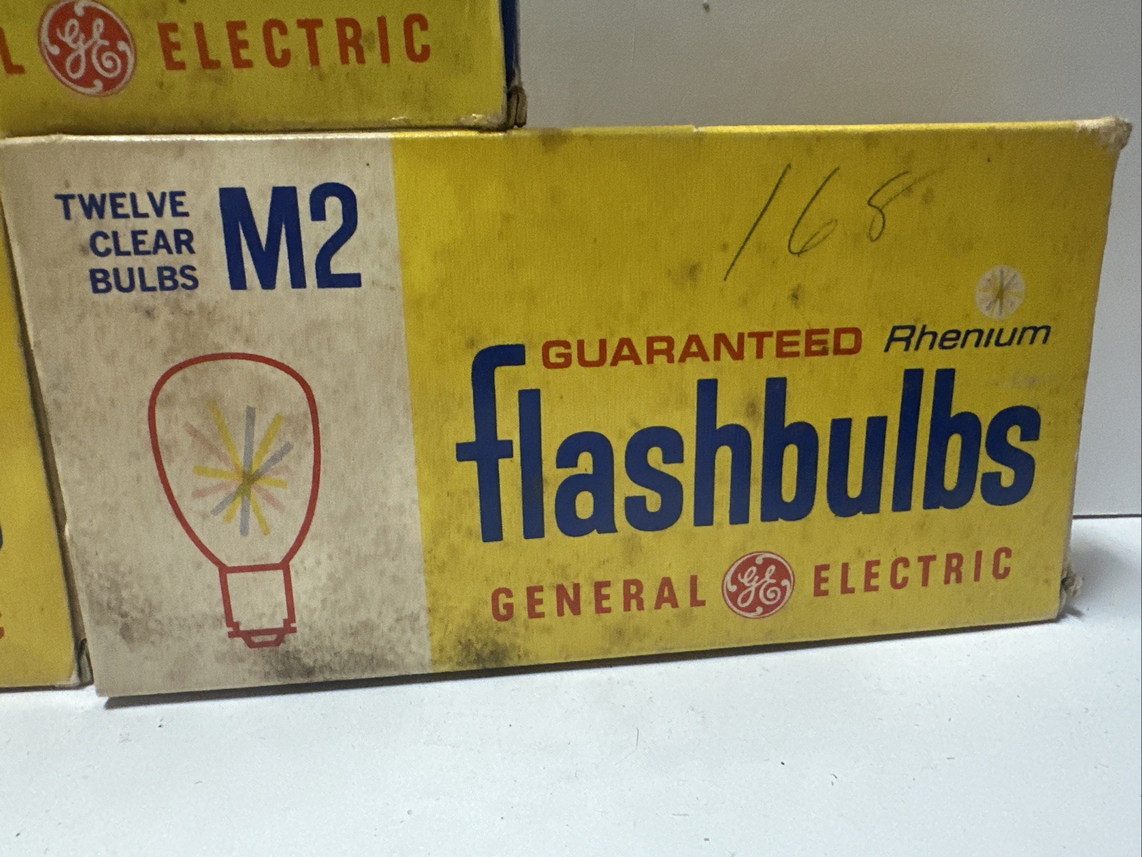 Flashbulb Vintage Lot Of M2-QTY: 21 And M2B Blue Box Of 12 READ!!