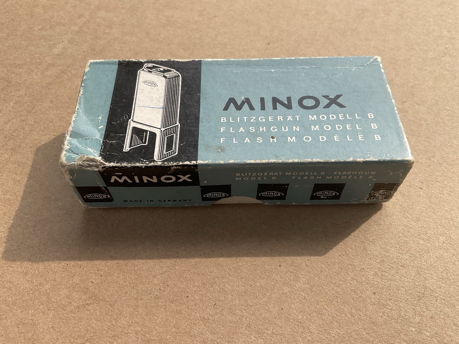 Minox B.C. Flashgun Model B for AG-1 Flashbulbs w/ Case & Box