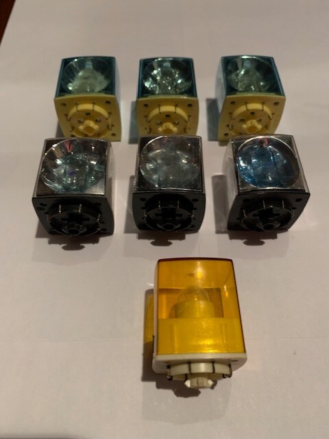 Reduced…Vintage FLASH CUBES assortment