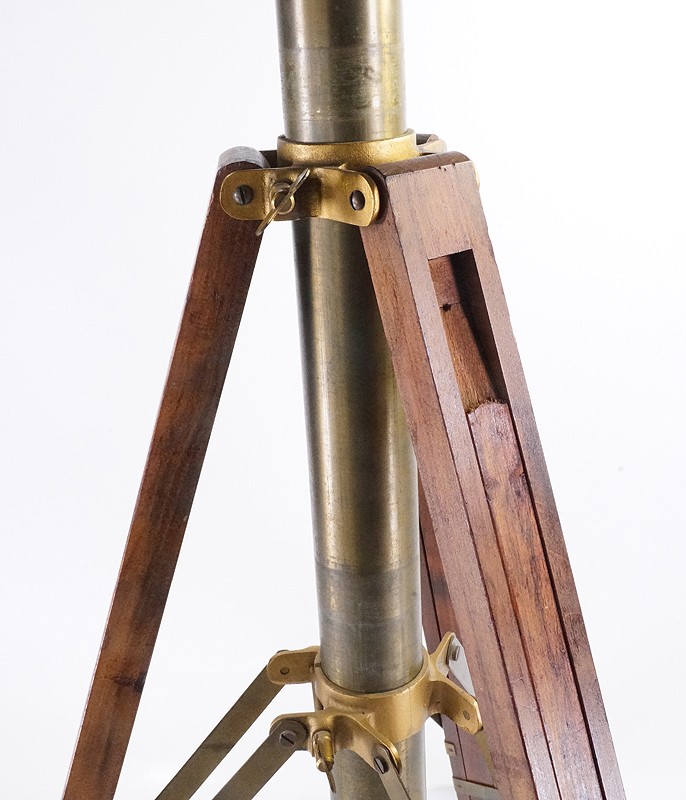GRAFLEX CROWN COMPACT STAND TRIPOD, WITH TILTING PLATFORM (READ)/sse/224851