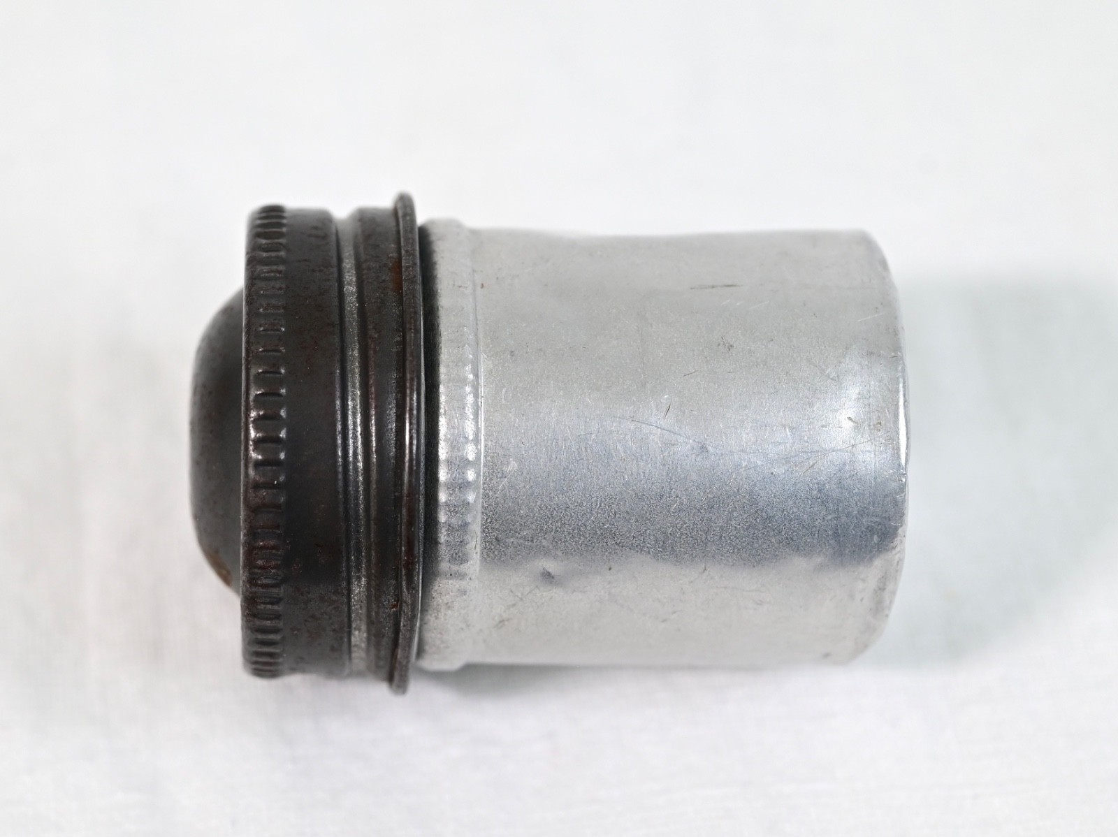35mm metal aluminum film can lid screws on smoothly vintage 1960s