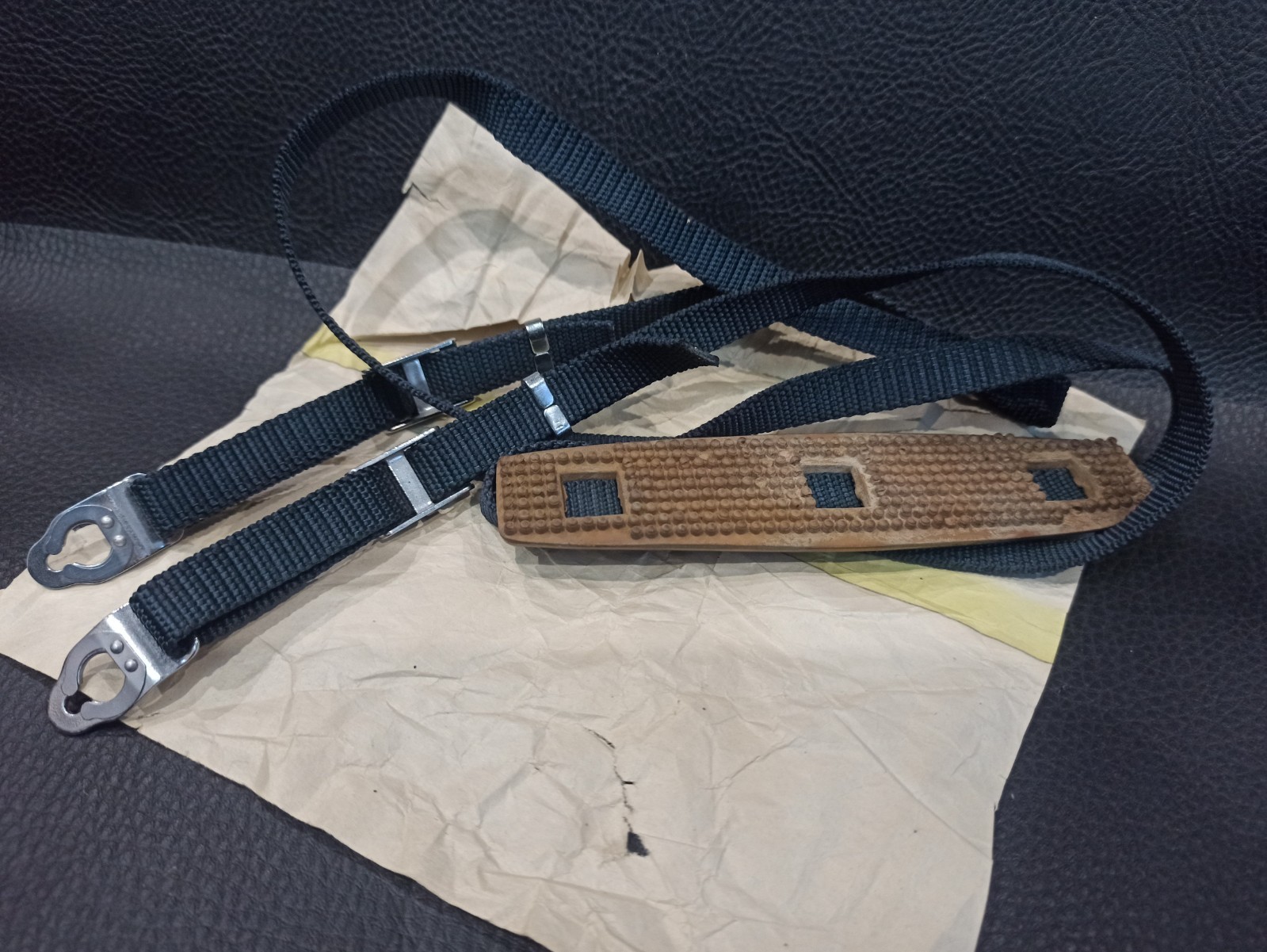 Original neck strap with fasteners for Salut Kiev 88 shoulder medium format