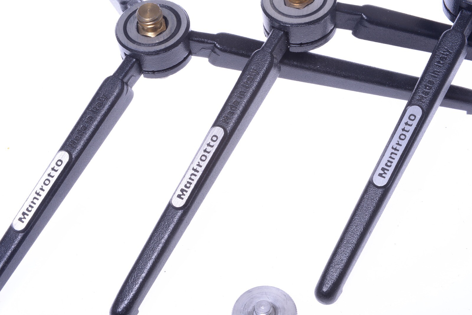 ✅ 1 MANFROTTO SMALL TABLE TOP TRIPOD 35MM RF, COMPACT CAMERA OR ACCESSORIES 63-3