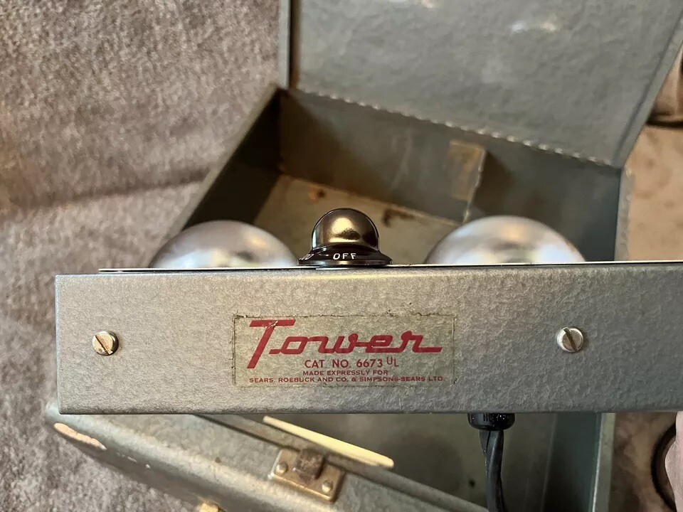 Vintage Tower Sears Roebuck Photo Movie Light Bar 6673 w/bulbs