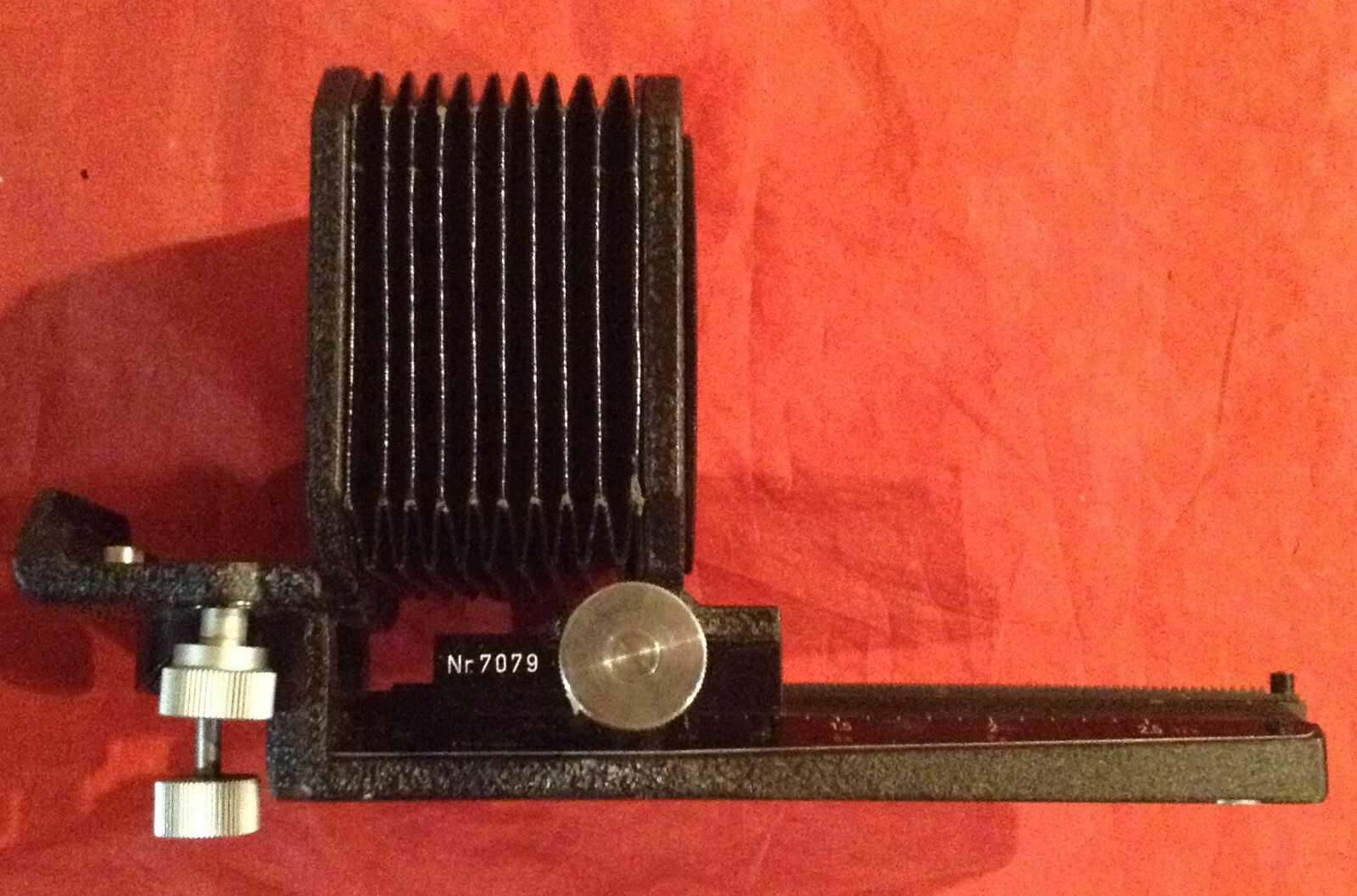 Nice Leitz Wetzlar (Germany) No. 7079 Universal Macro Bellows for Leica