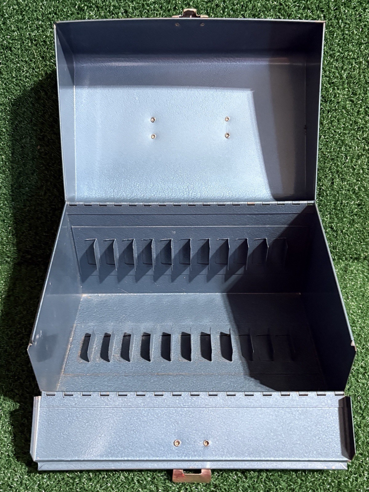 Vintage Metal Movie Reels CARRYING CASE for 5” 8mm Film Reel Canisters