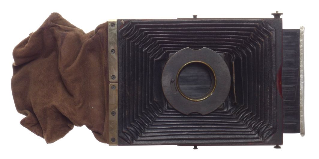 Newman & guardia nydia pocket camera wood body bellows no lens leather case