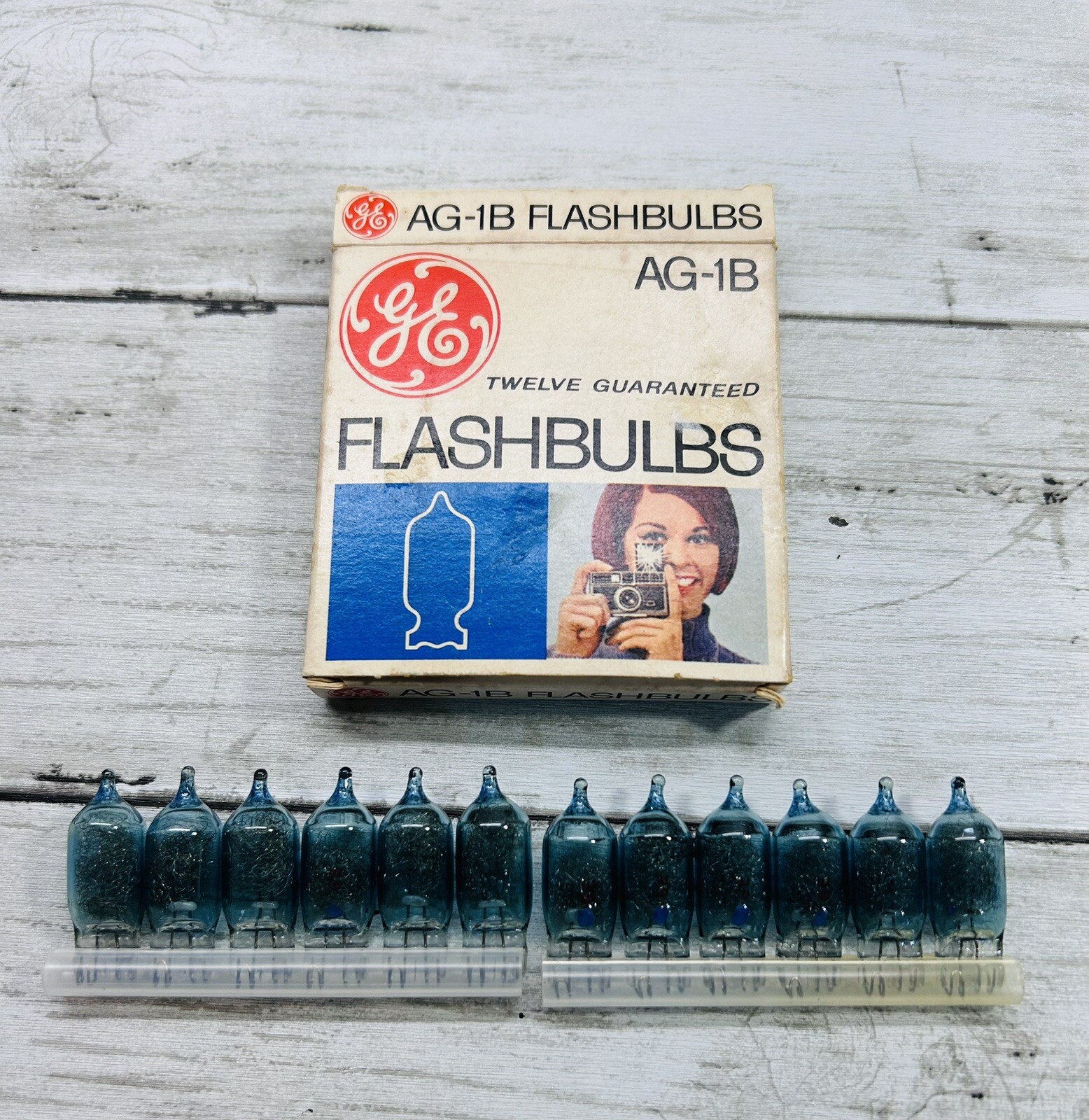 NOS 12 pack GE Blue Dot AG-1B Vintage Flash Bulbs 2 Boxes 23 Bulbs In Total.