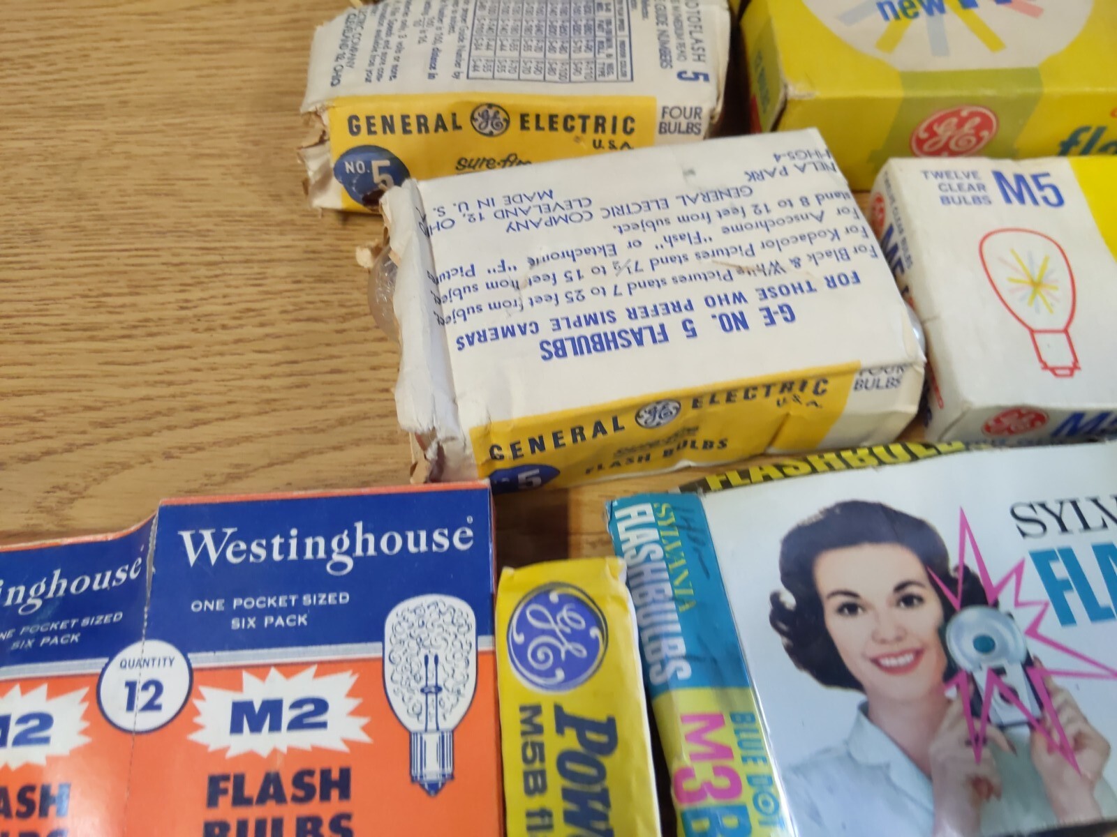 VTG MIXED LOT Flash Bulbs G E SYLVANIA TIFFEN FILTER BLUE DOT CAMERA PHOTO