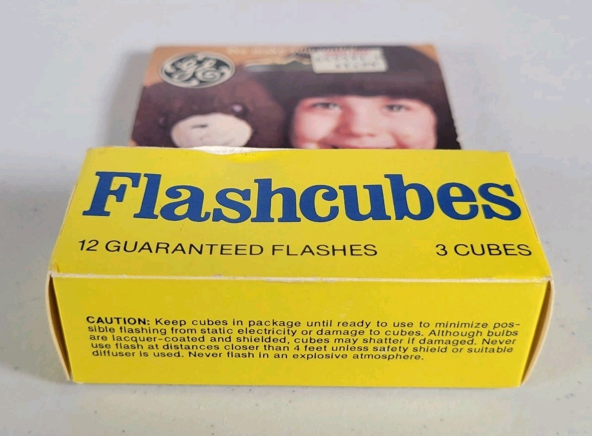 Vintage GE Flashcubes Set Of 3 Cubes in Original Box New Old Stock