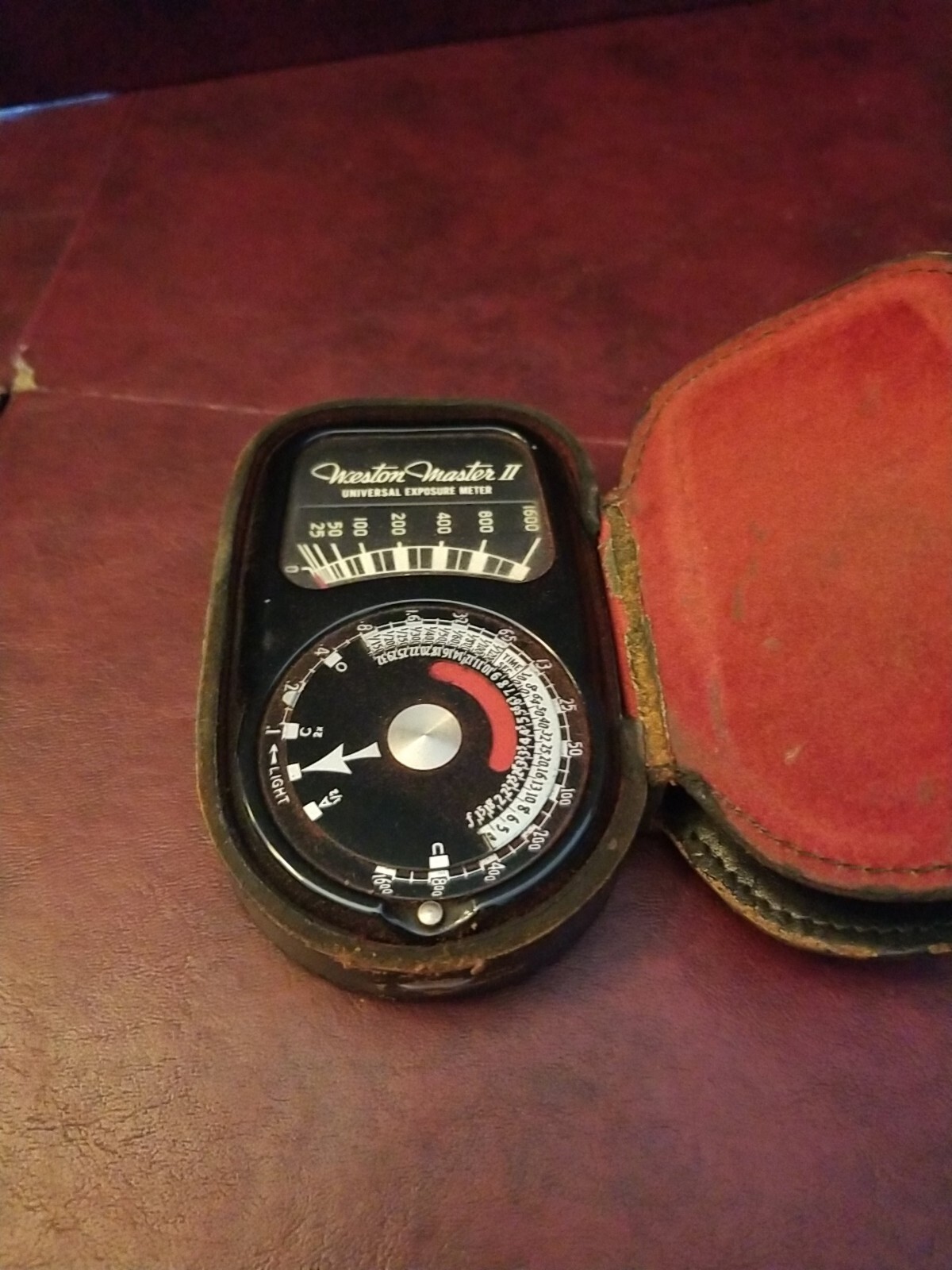Weston Master II Universal Exposure Meter Model 735 & Leather Case Used
