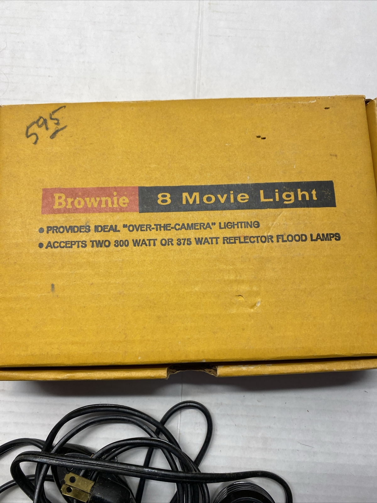 VINTAGE BROWNIE 8 MOVIE LIGHT See Pictures