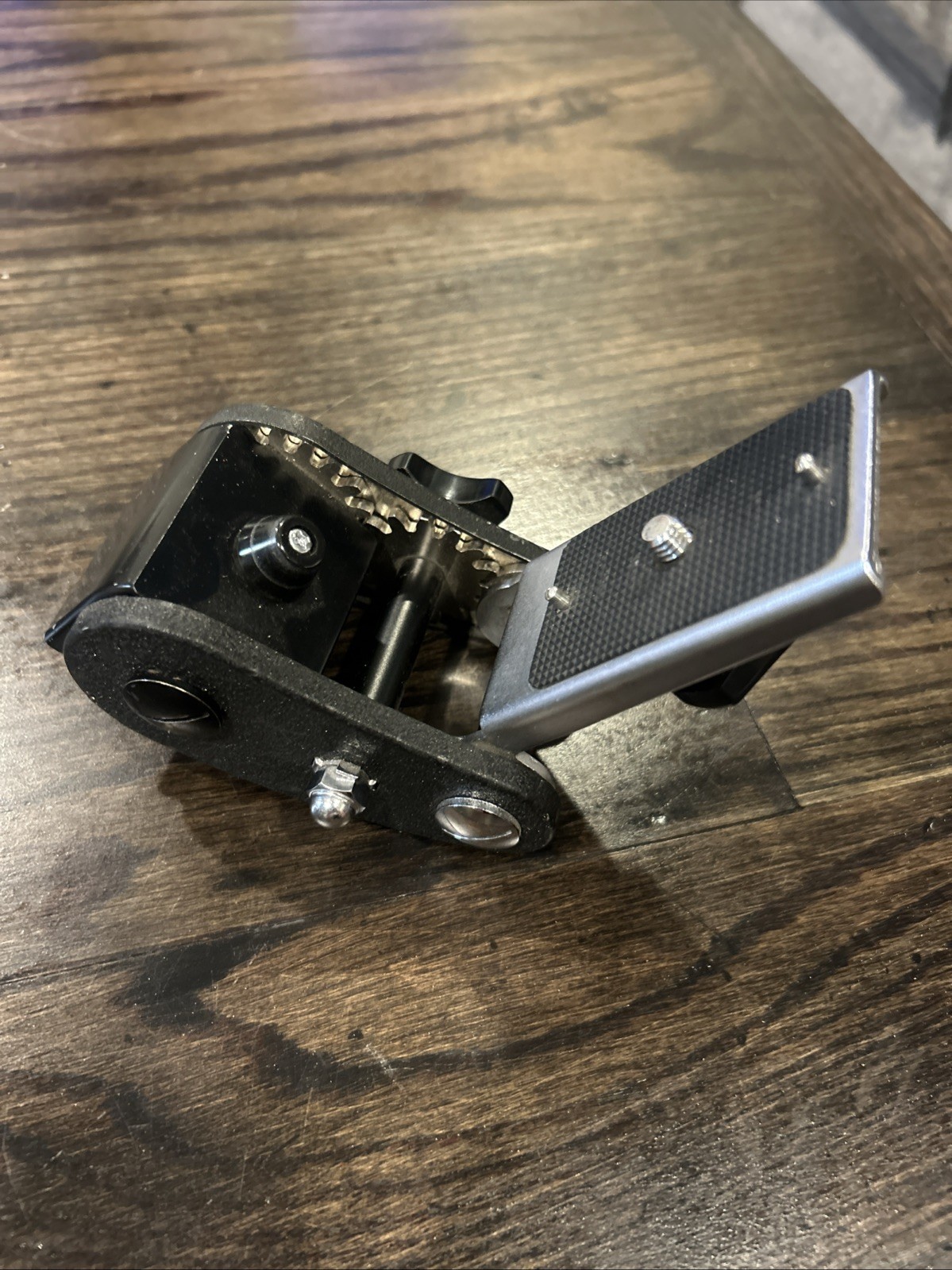 Vintage Mamiya Made In Japan Revolving Tilt Tripod Head, Moves Great!