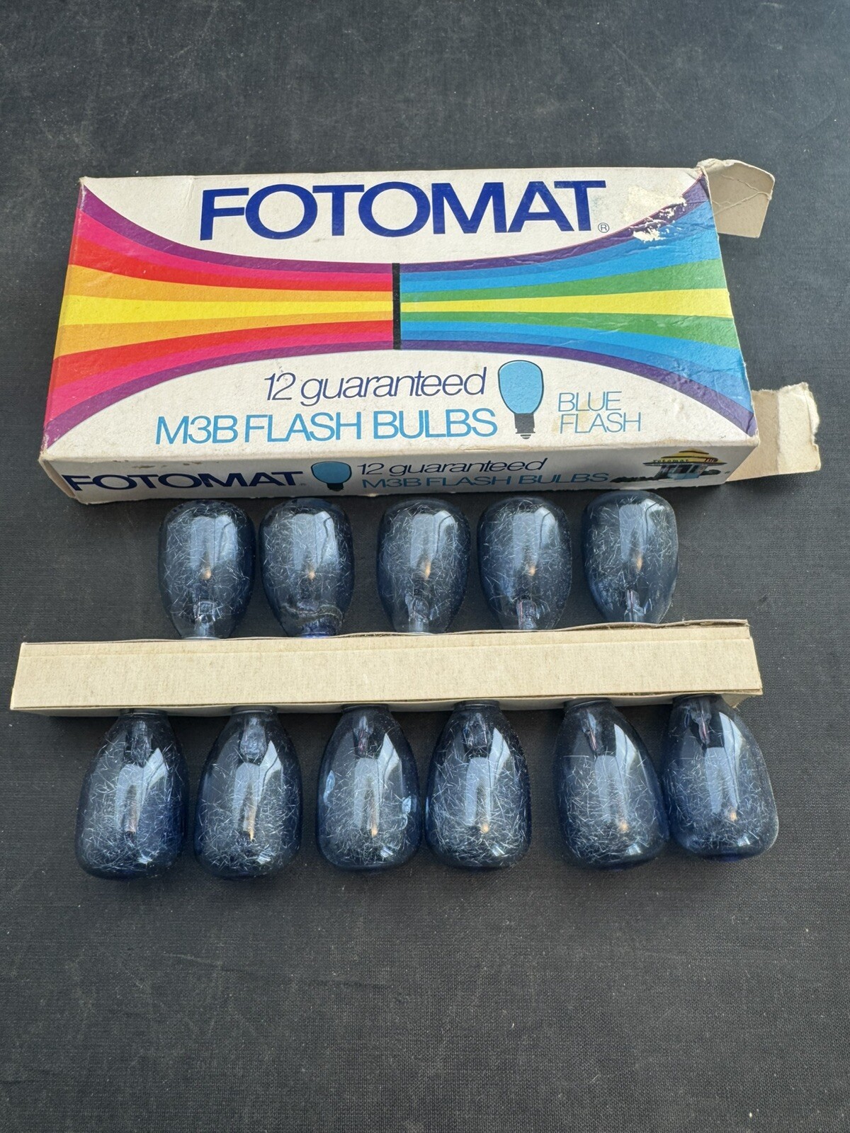 Vintage Fotomat M3B Flashbulbs Blue Flash/ 11 Bulbs