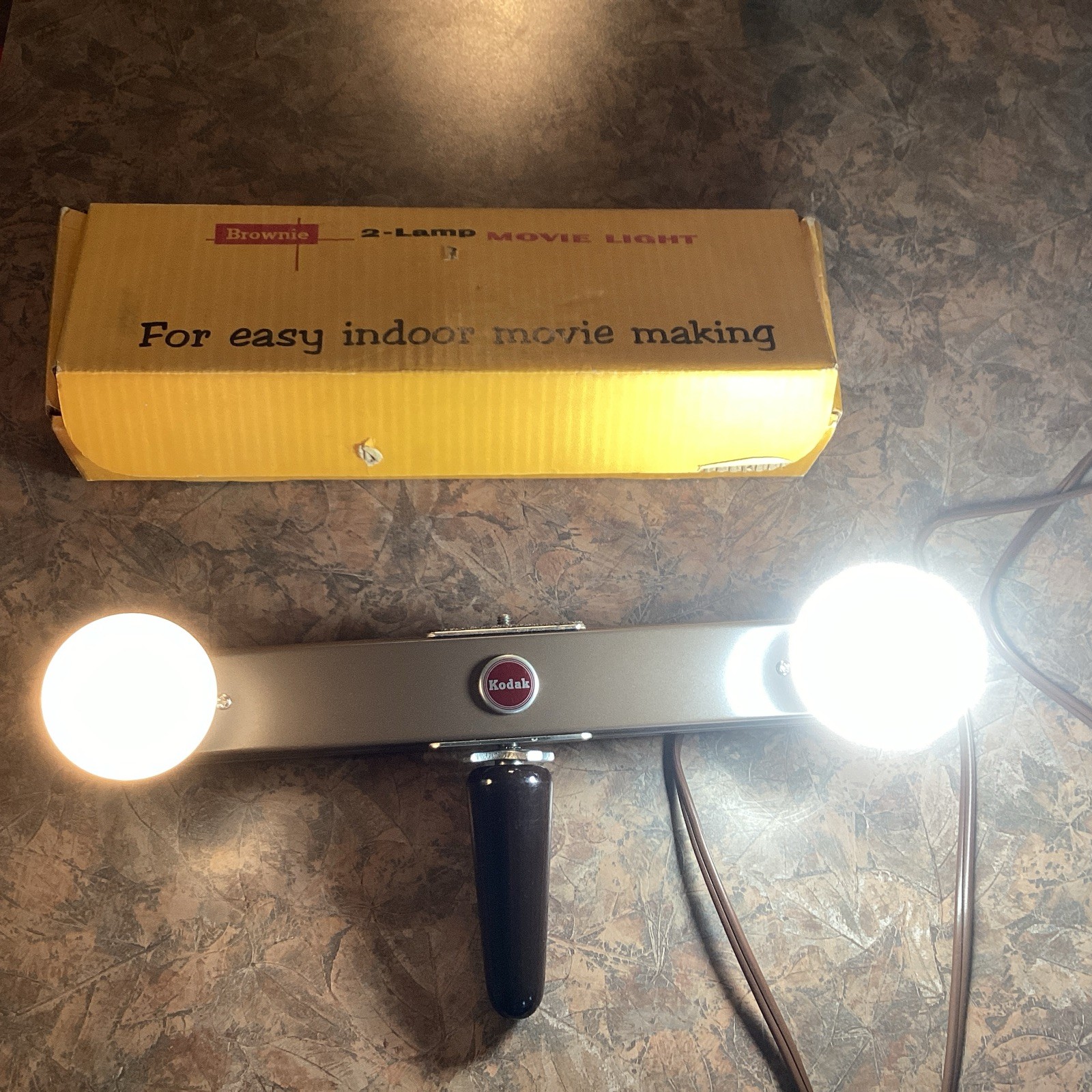 Kodak Brownie 2 Lamp Movie Light Model 1 Vintage Tested Works With Box, Made USA