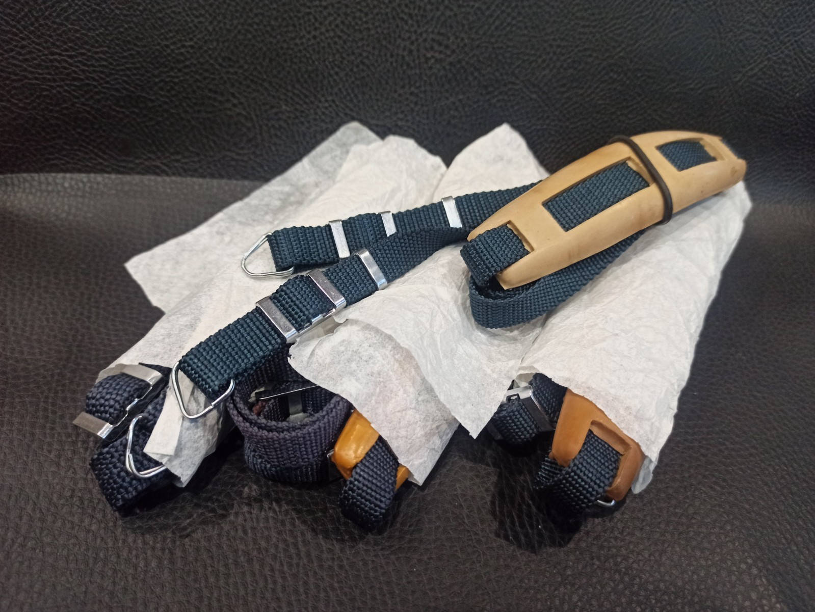 Original neck strap with fasteners for Kiev 6 19 shoulder pad medium format 1 ps