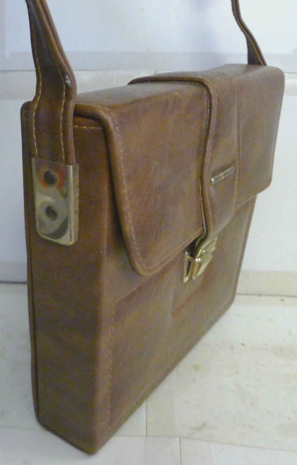 Camera Compartment Tan Case for Polaroid Folding SX-70 Camera & Accessories P73