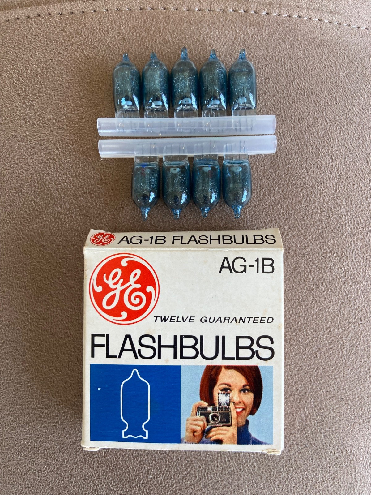 Vintage GE General Electric AG-1B Blue Flash Bulbs  New Old Stock -9 In Pack