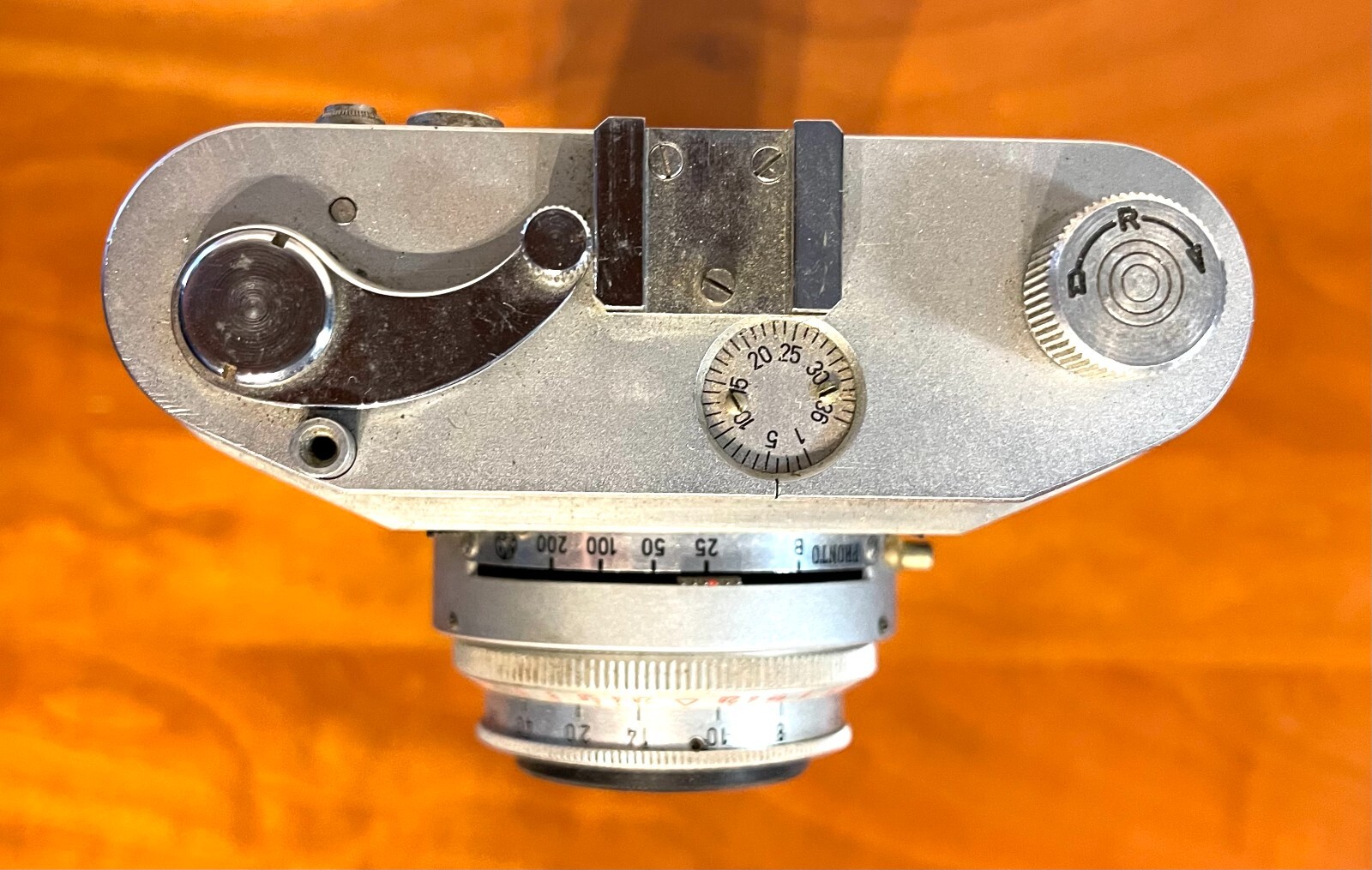 DeJUR D-1 Vintage Film Camera – with Susis 129 Tripod