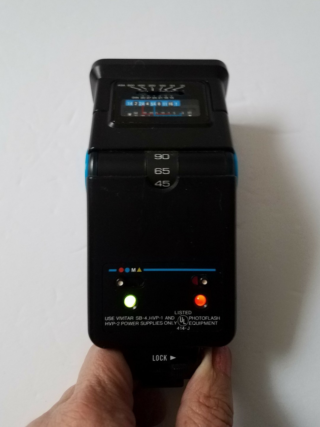 VIVITAR 2500 Zoom THYRISTOR Flash Bounce Auto Hot Shoe Electronic Camera – ASIS
