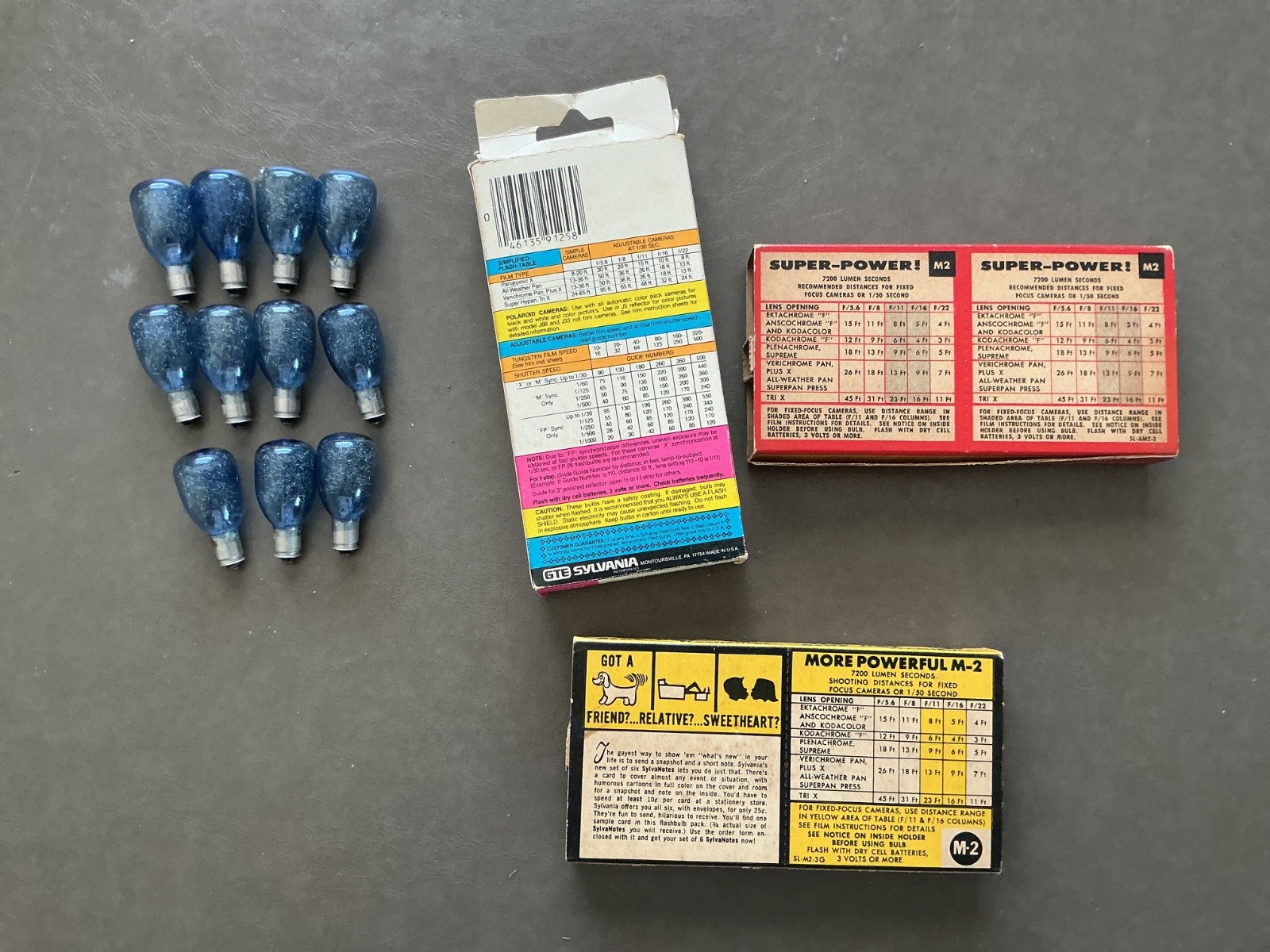 Vintage Sylvania & Amplex M3 & M2 Flashbulbs 12 M3 + 32 M2 (44 total)