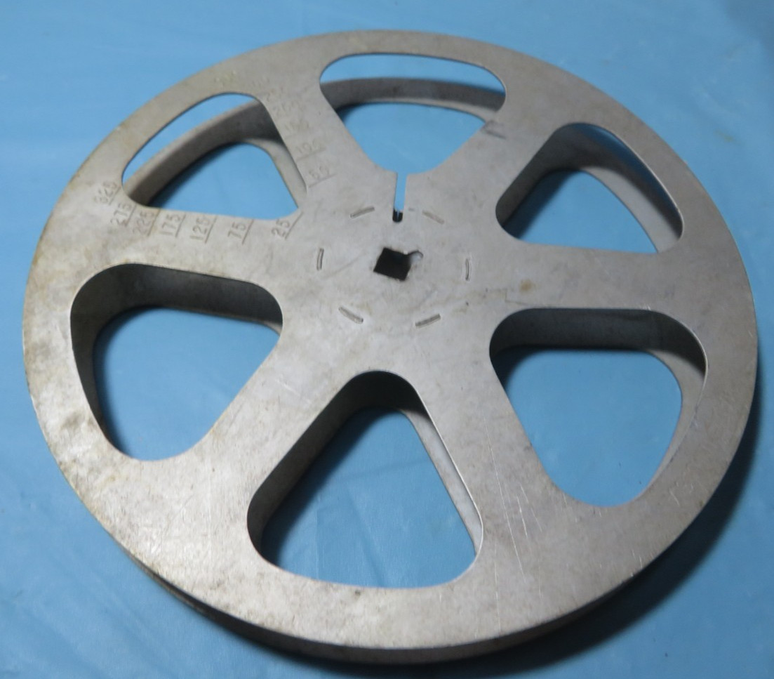 Vintage Aluminum Film Reel 7” Narrow 3/4″ Spacing Projection Reel